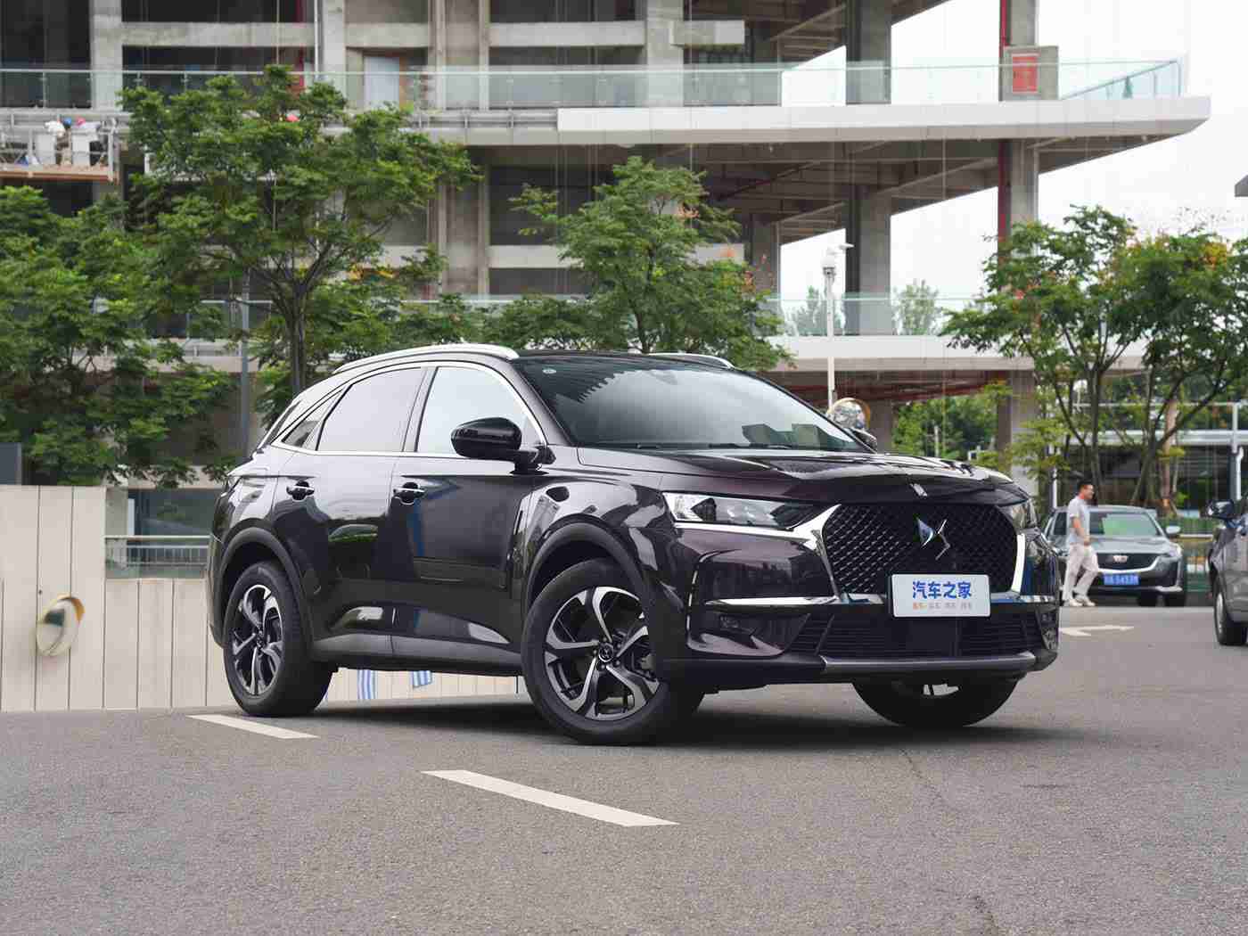 黄色软件在线观看：智能出行新风尚：创新应用引领汽车娱乐潮流-2