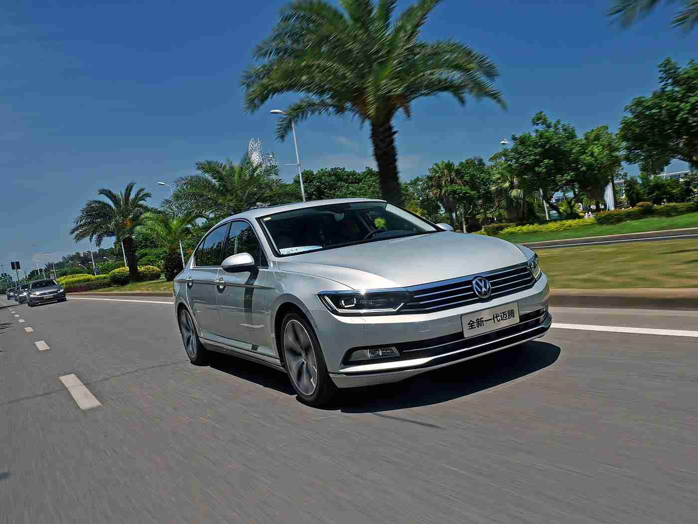 四位少妇按摩记：都市车主新宠：汽车按摩功能缓解驾驶疲劳，提升生活品质-1