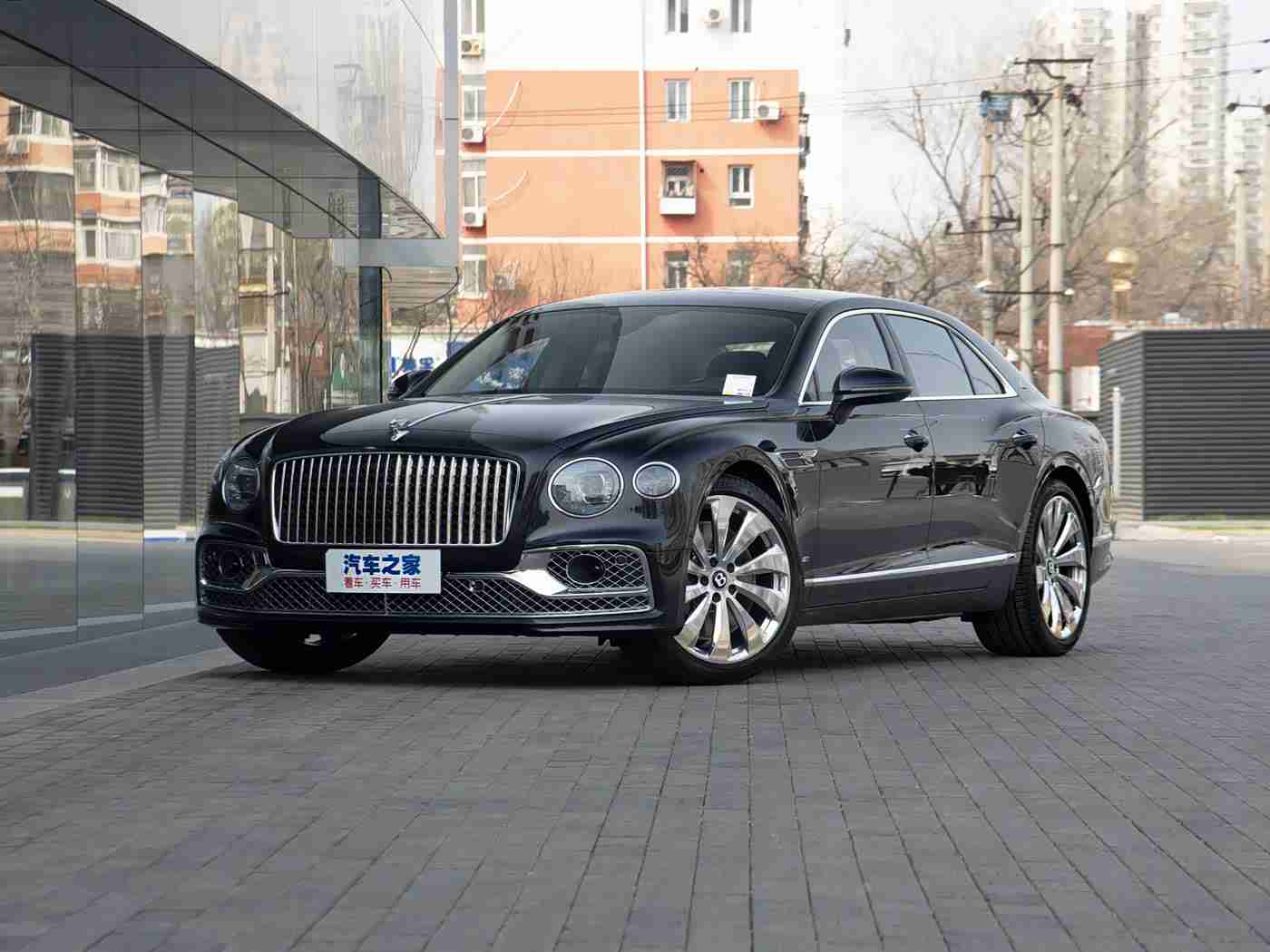 黄色软件3.3:智能化新伙伴助力汽车产业升级,"黄色软件3.3"打造智能出行生态-1