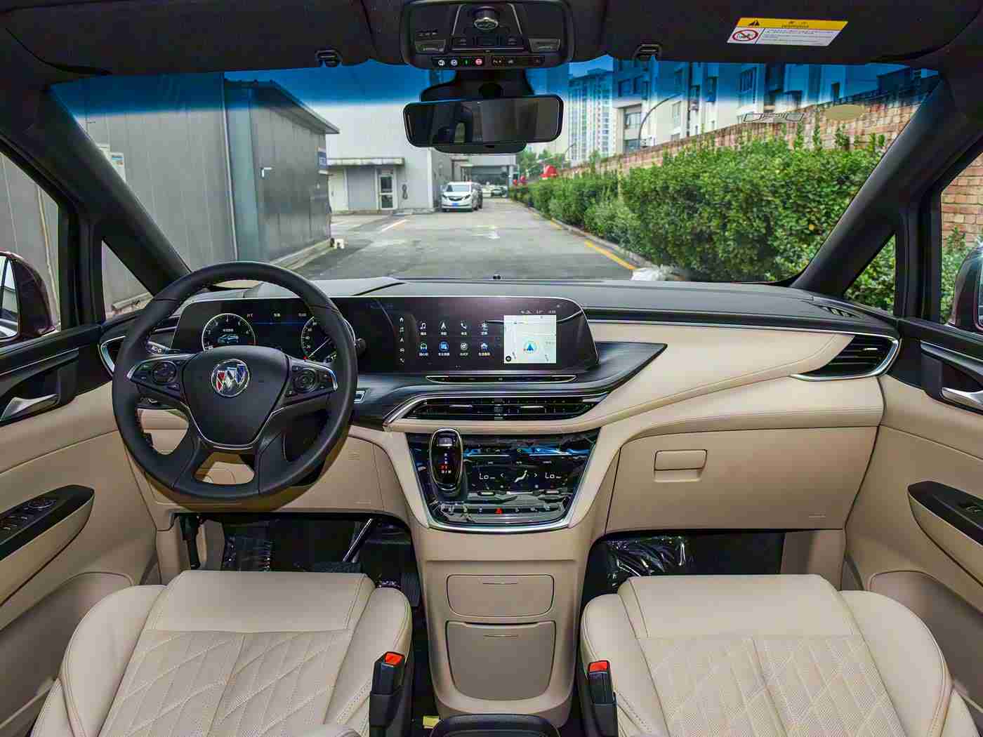 法国空乘2016满天星法版：浪漫星空融入车身，法国新车型引领未来潮流，引发市场热议-1