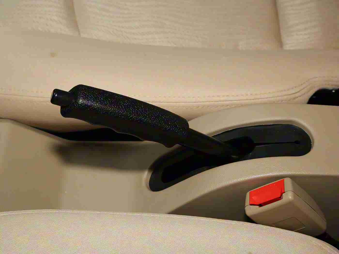 肏屄软件：智能导航，语音操控，安全守护——引领个性化驾驶新时代-2