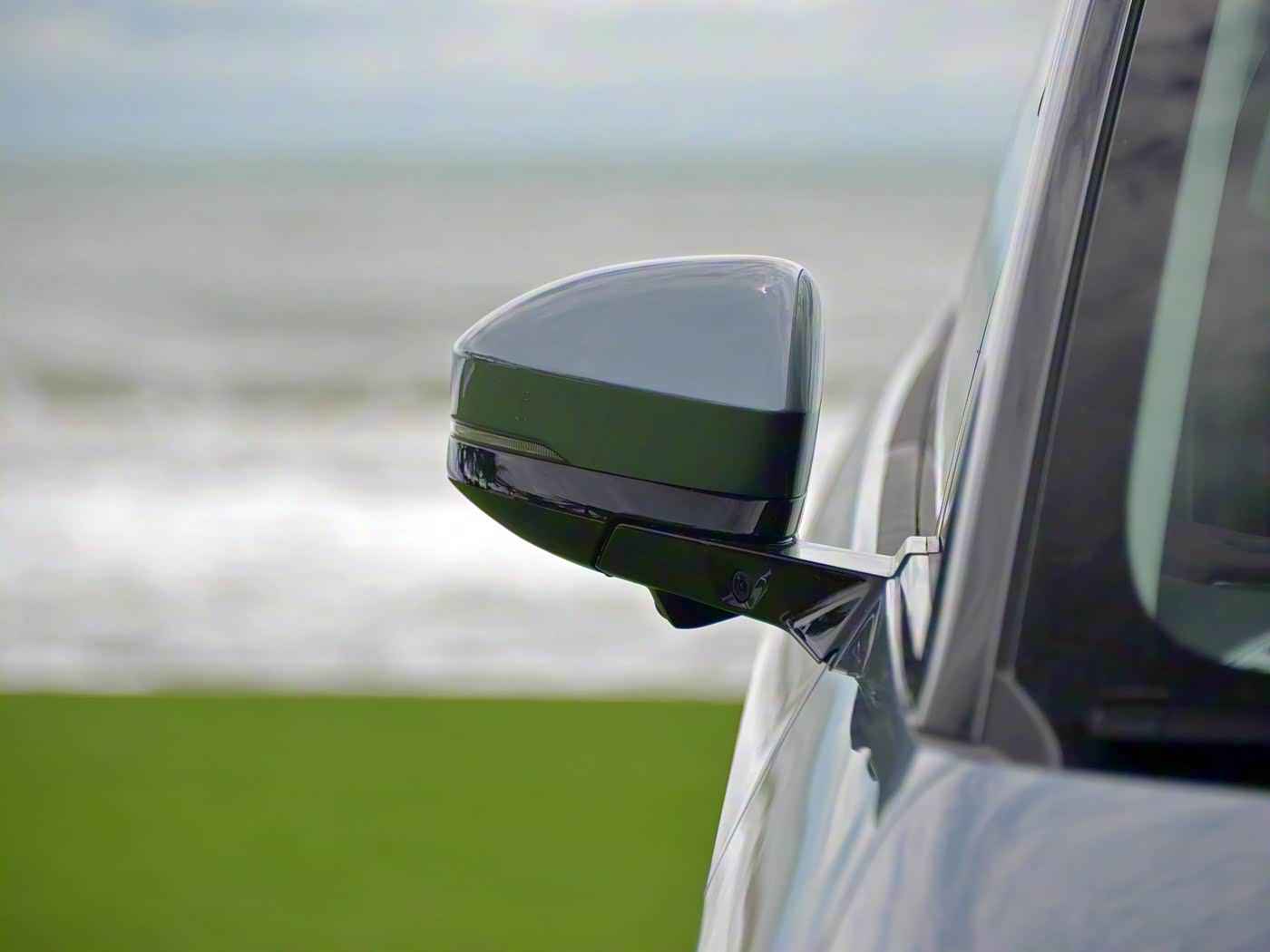 按摩师扯掉奶罩揉吮奶头：汽车座椅创新设计：模拟按摩手法，打造极致舒适体验，引领行业新潮流-2