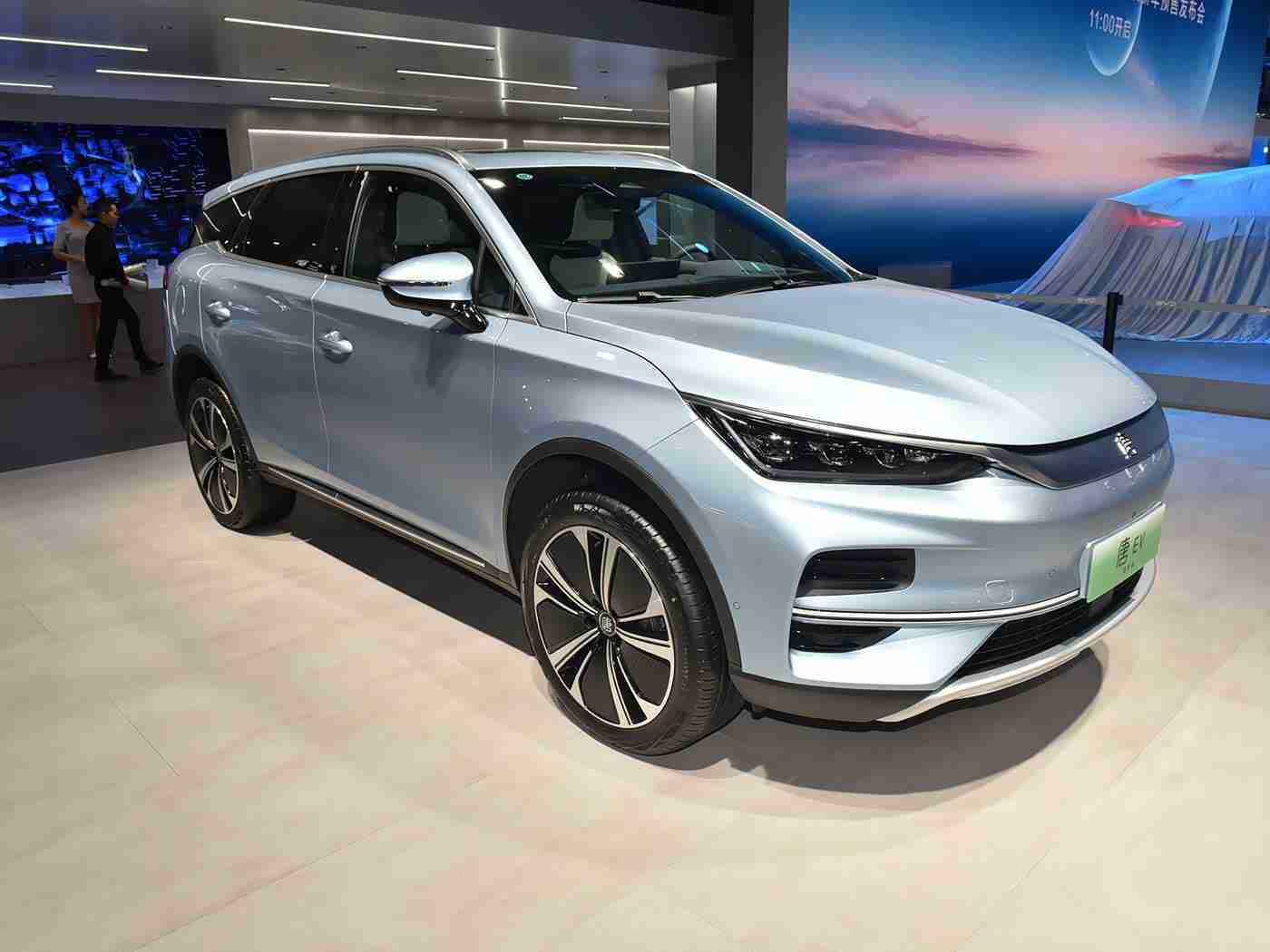 国产成人大片：龙行SUV引领国产高端新潮流，创新设计性能卓越，市场前景备受期待-1