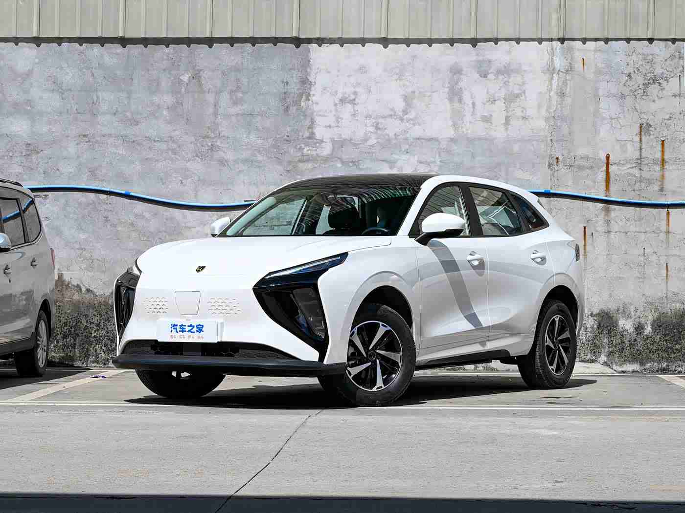 黄色软件下载免费OPPO：OPPO新软件受热捧：海量内容一键下载，畅享智能生活新体验-4