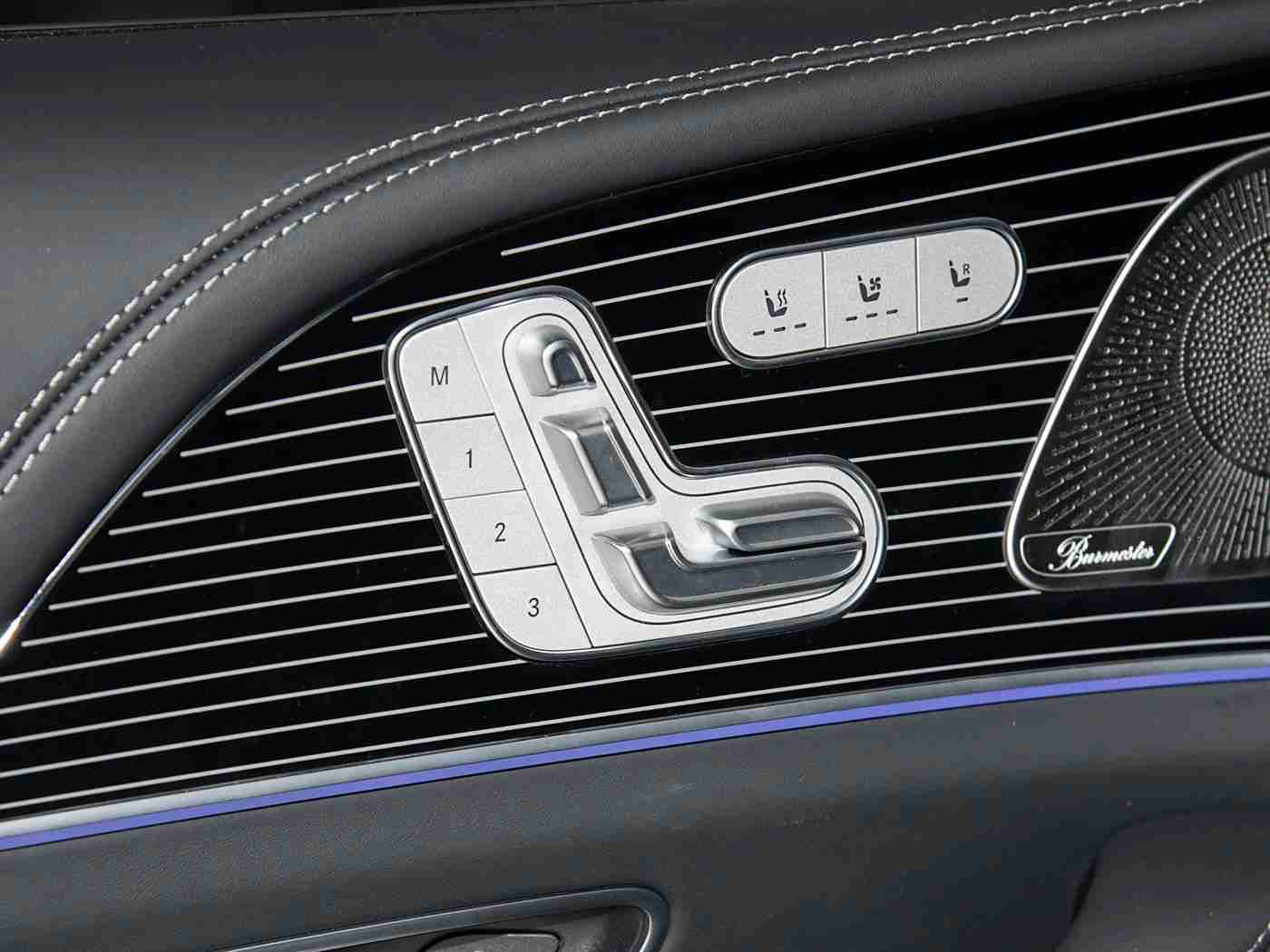 404禁止软件：汽车安全新篇章：精准GPS导航，助力驾驶无忧，未来出行更高效-2