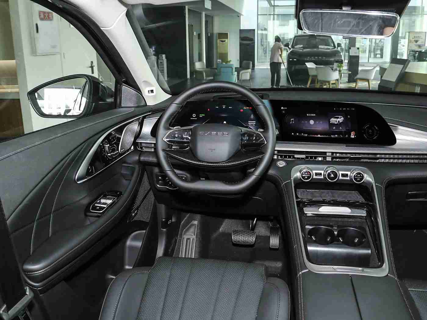 黄的软件:智行新纪元,云端护航,创新科技引领未来驾驶体验-5