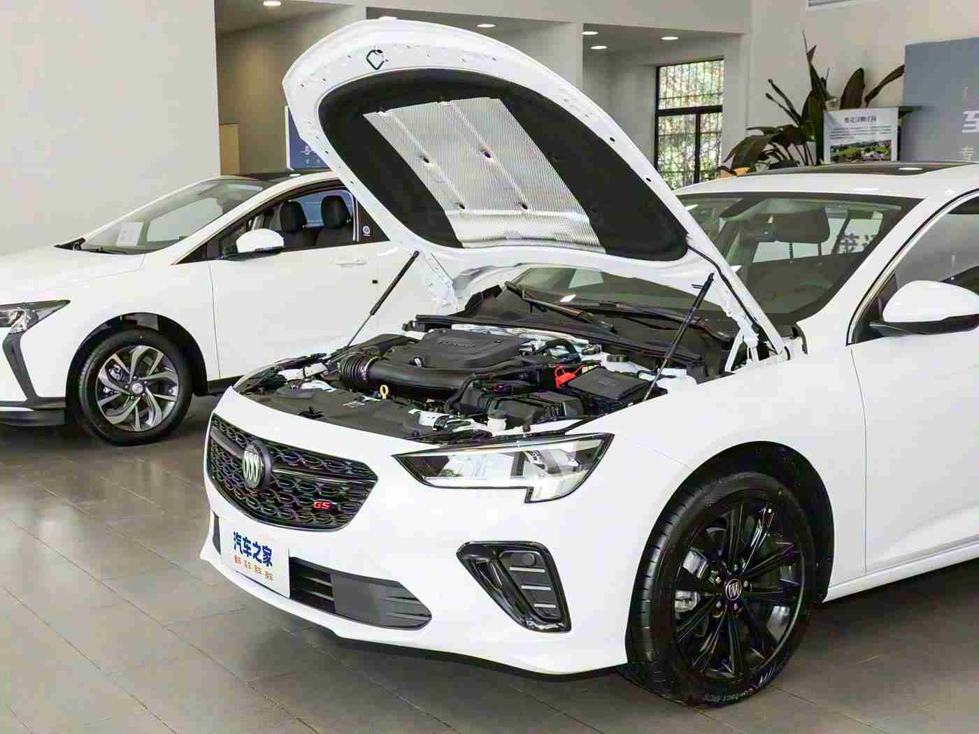 黄色3.0：“流光溢彩，智驾未来——探秘全新车型革新之作”-4