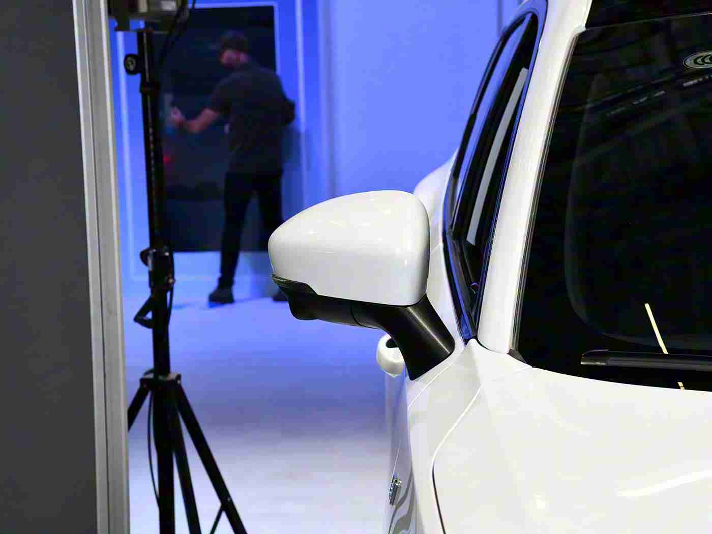 裸体软件：汽车智能新潮流：极简“裸体”系统引领高效驾驶体验革新-4