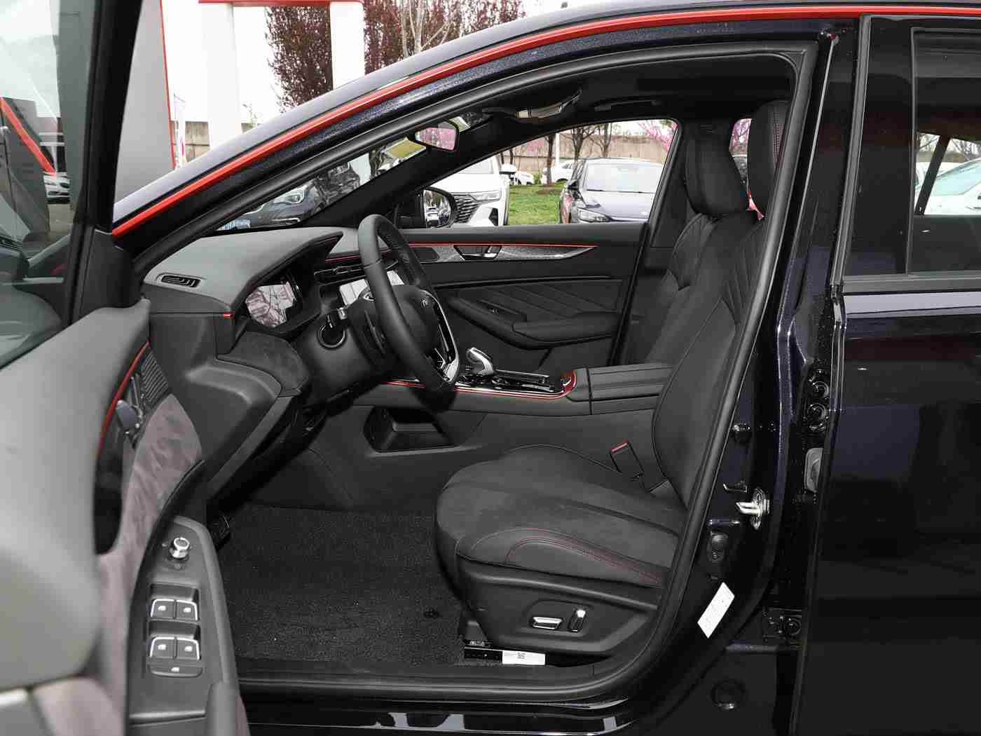 黄色软件下载3.0.3免费vivo版破解：创新科技赋能驾驶：免费车载辅助软件引领行业新潮流，车主体验再升级，导航、健康管理一应俱全-3