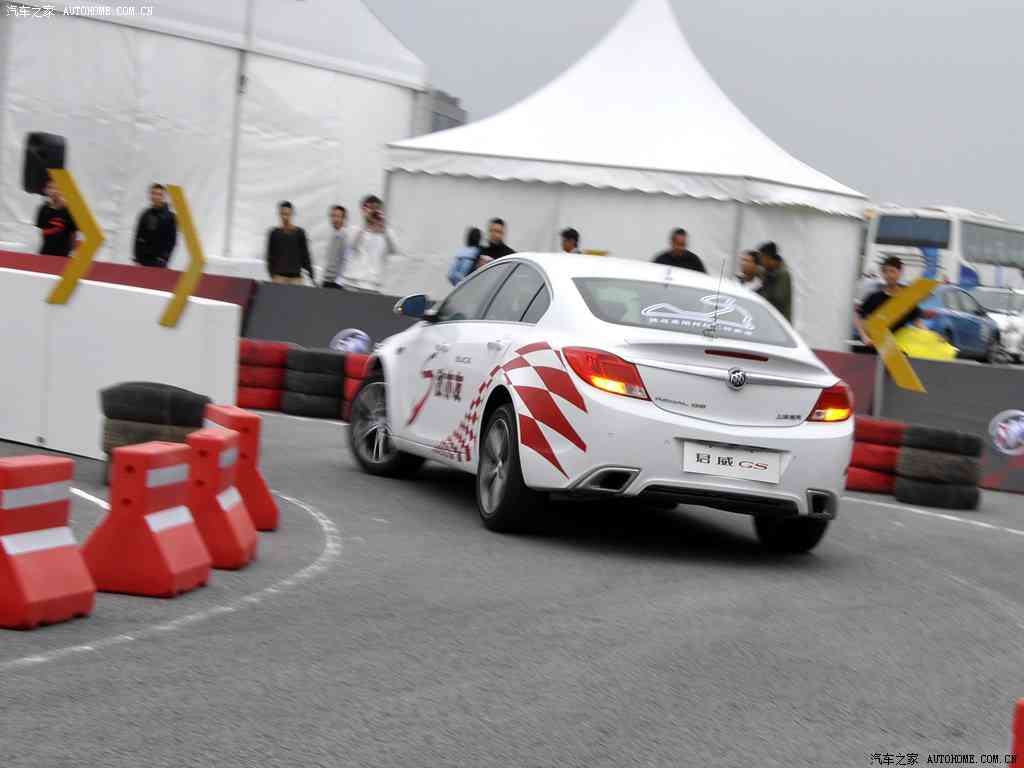 黄色软件app大全免费下载2023：汽车生活新天地，海量应用一键畅享-2