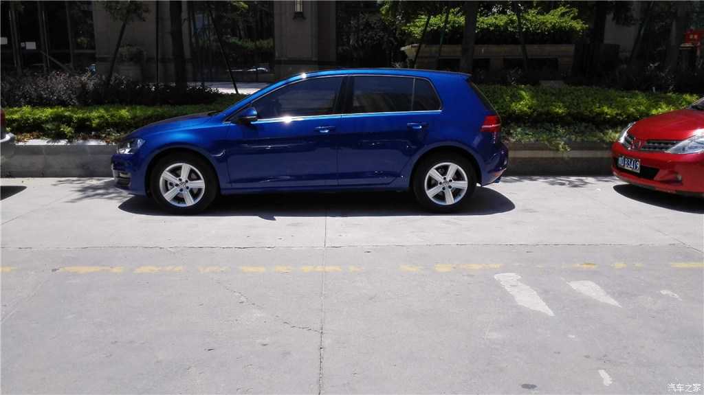 天美传媒麻豆MDXXXX:新晋网红跨界试驾高性能SUV,引领汽车时尚潮流-2