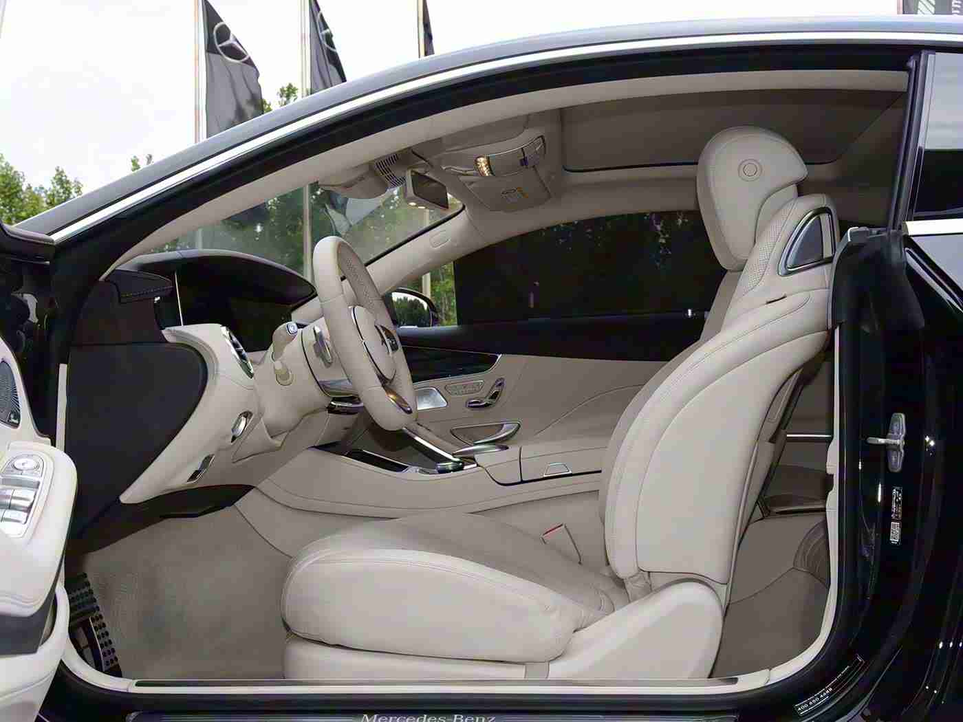 未满十八岁网站：青春启航，汽车未来：权威资讯，青少年眼中的新能源汽车与自动驾驶新突破-1