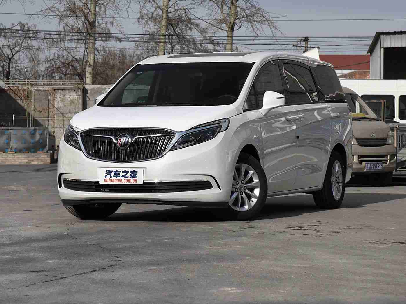 黄色软件404：汽车安全预警：揭秘车载系统隐患，共筑安心驾驶环境-1