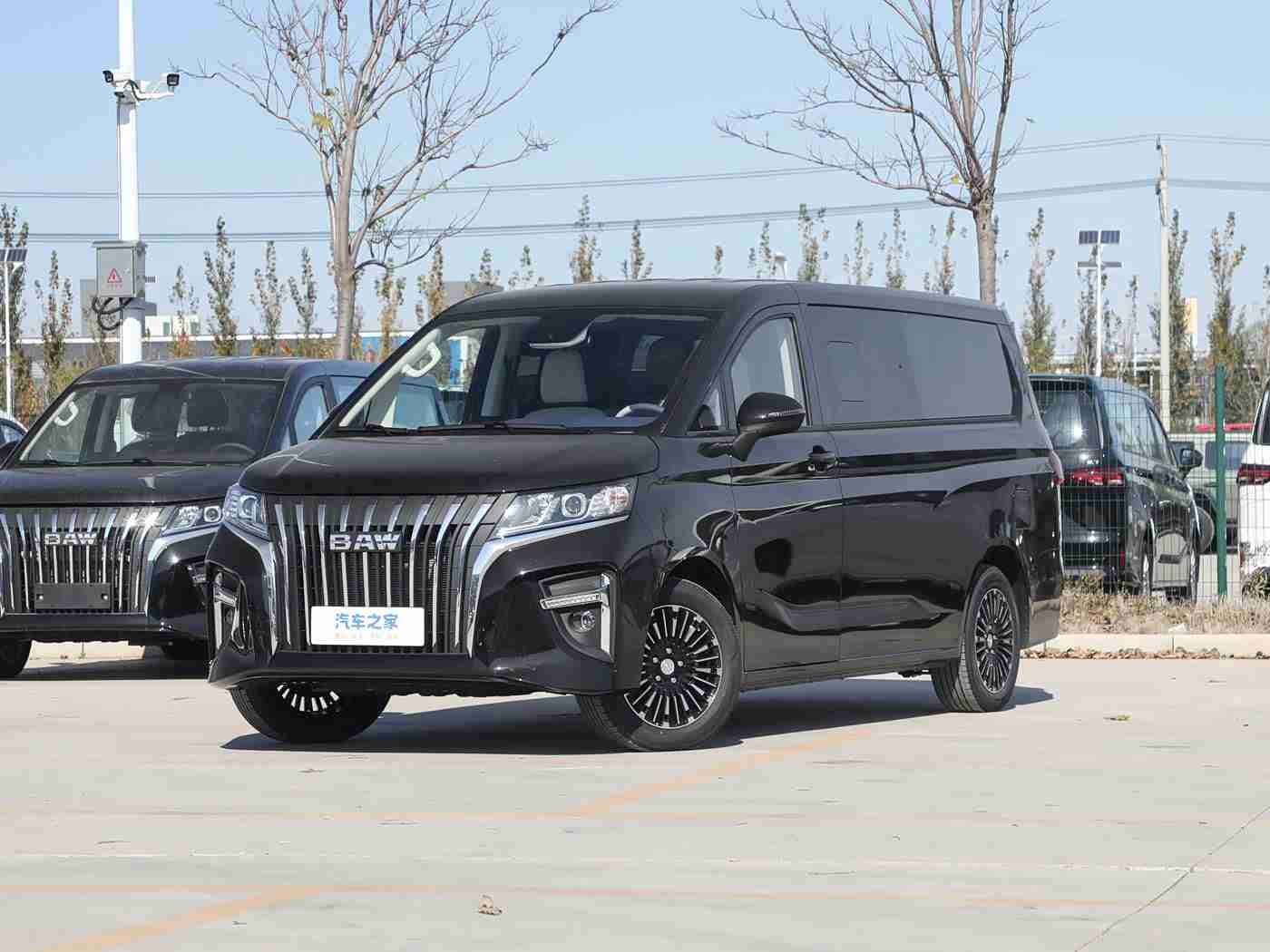 男生和女生日逼软件：科技赋能驾驶新体验，智能辅助系统引领汽车行业新潮流-1