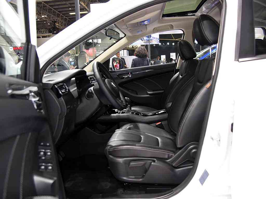 911黑料网：破茧成蝶，保时捷911品质传奇再起航-3