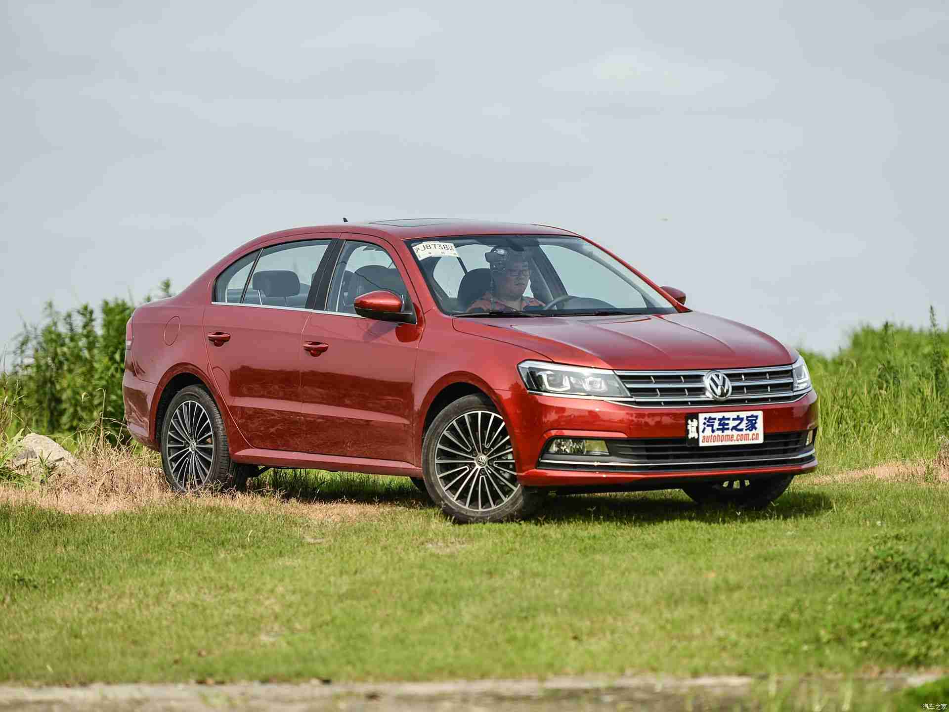 17c吃瓜黑料：新能源汽车品牌售后服务风波：17c事件引发行业反思，品质与信任待重塑-1