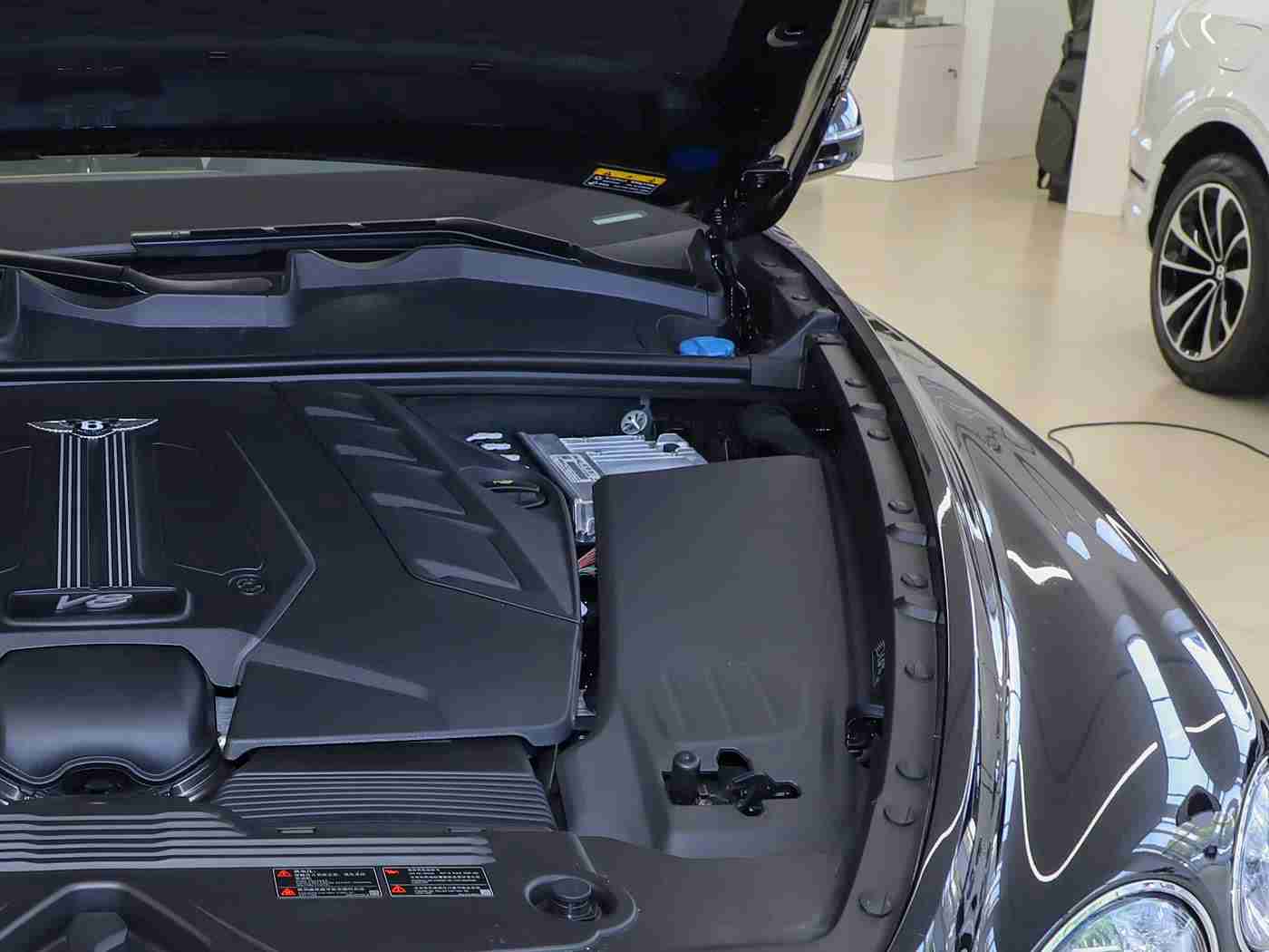 男生和女生一起差差差APP下载：XX汽车携手“差差差”APP，创新互动营销，打造全新汽车体验之旅-2