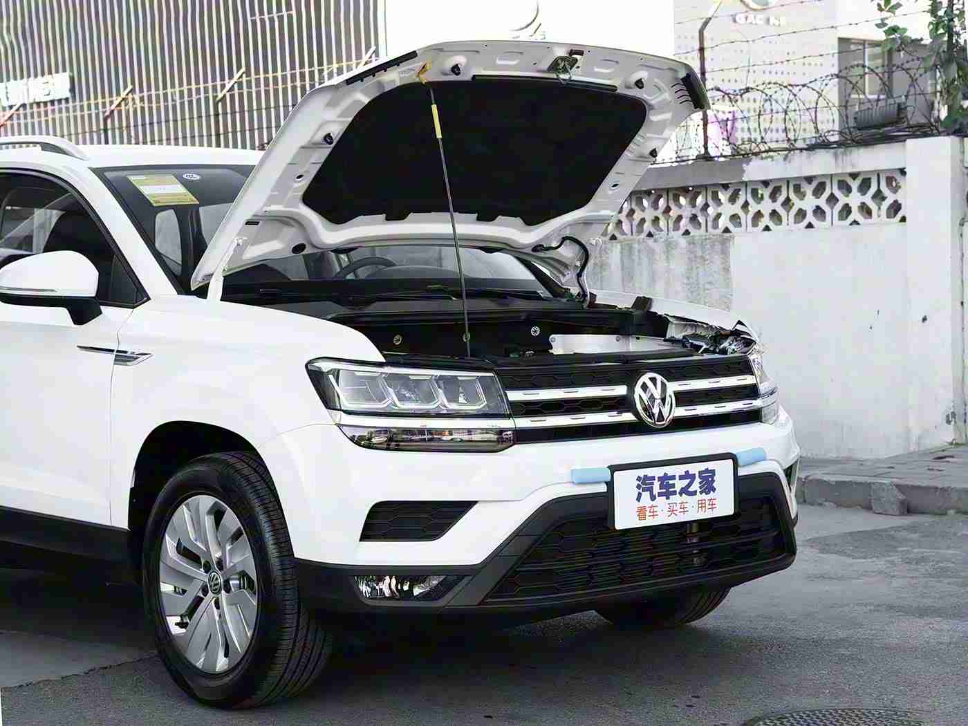 亚洲狼人综合干：亚洲狼人独领风骚，高性能豪华配置引领市场潮流-5