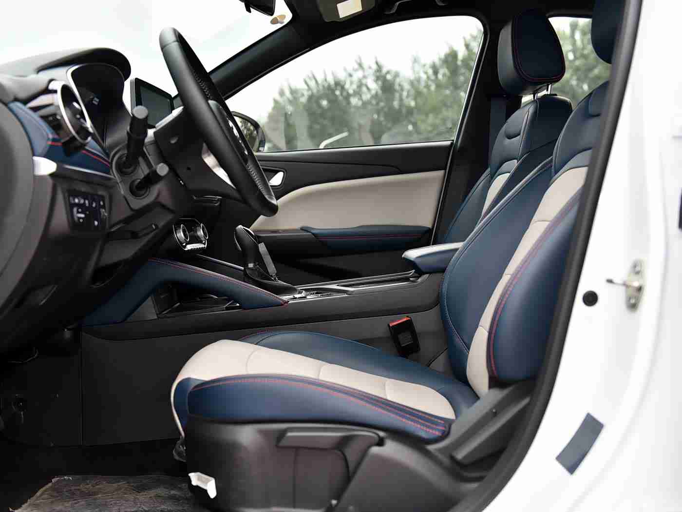 男生女生差差差app：男女差异互动新平台，汽车资讯娱乐融合，打造个性化阅读体验的“男女生差差差”应用引关注-4