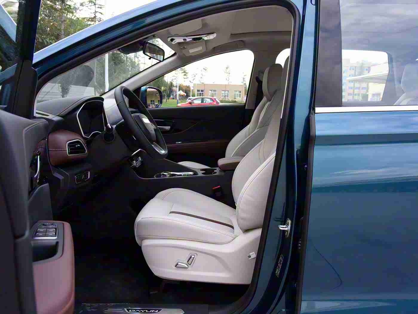 黄色软件4.0：智能护航，未来驾驶新篇章-3