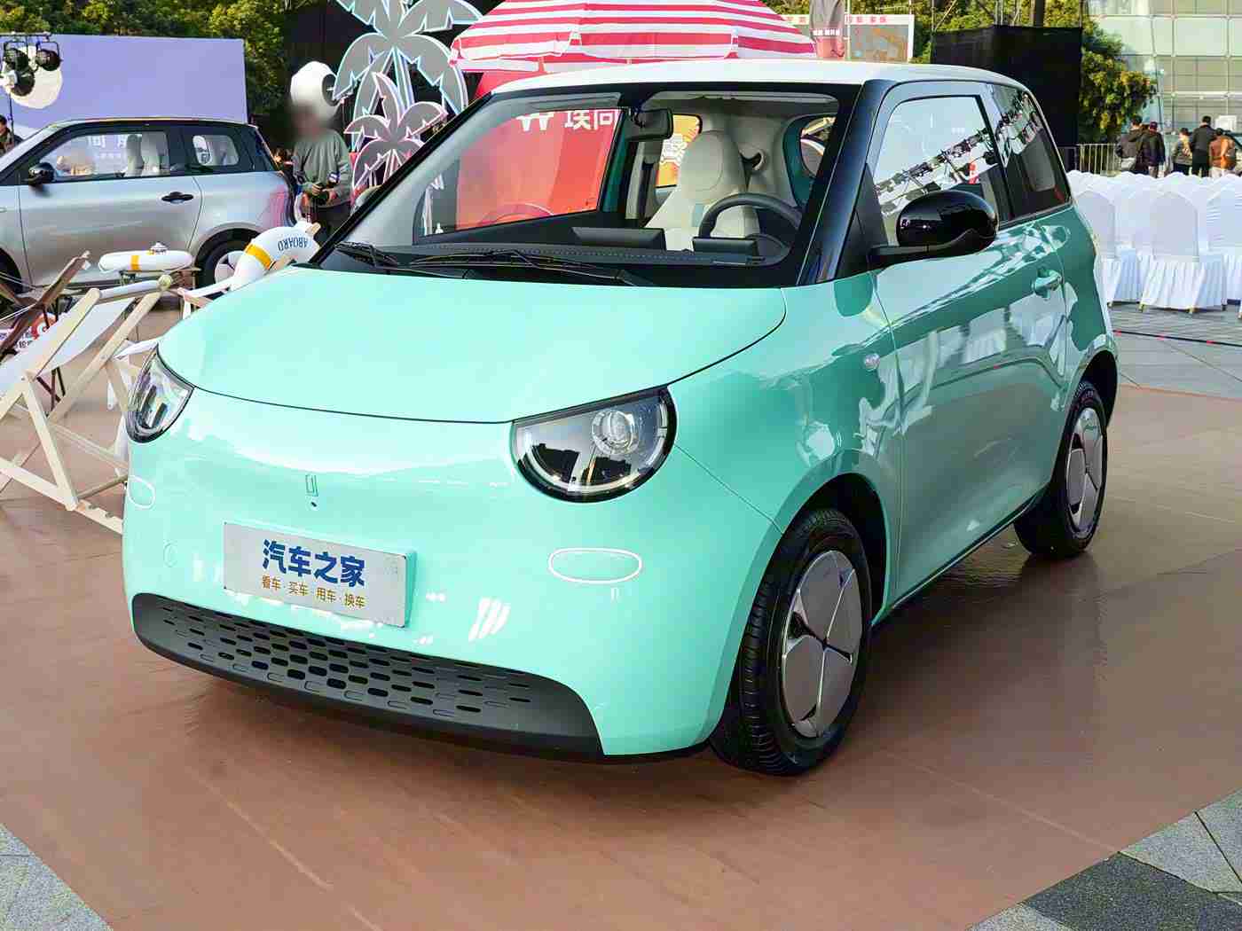 迪丽热巴自慰：“智能护航，舒适驾驭，科技定义未来行车新体验”-1