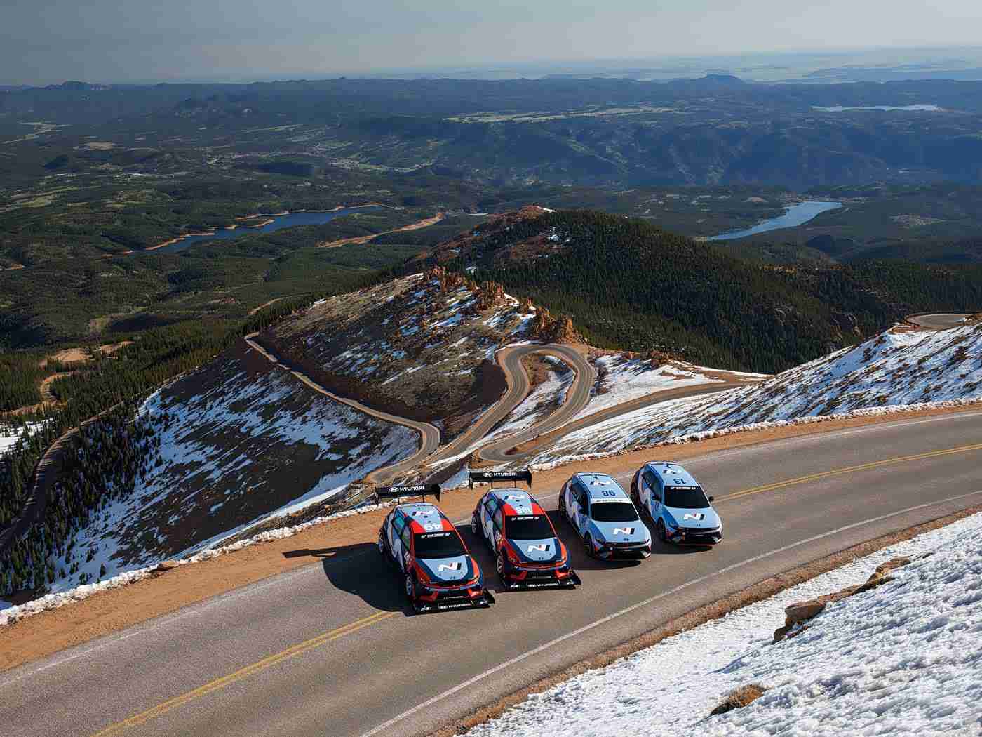 国产成人看片：驰骋都市，时尚动力，安全舒享——国产新锐SUV引领潮流-2