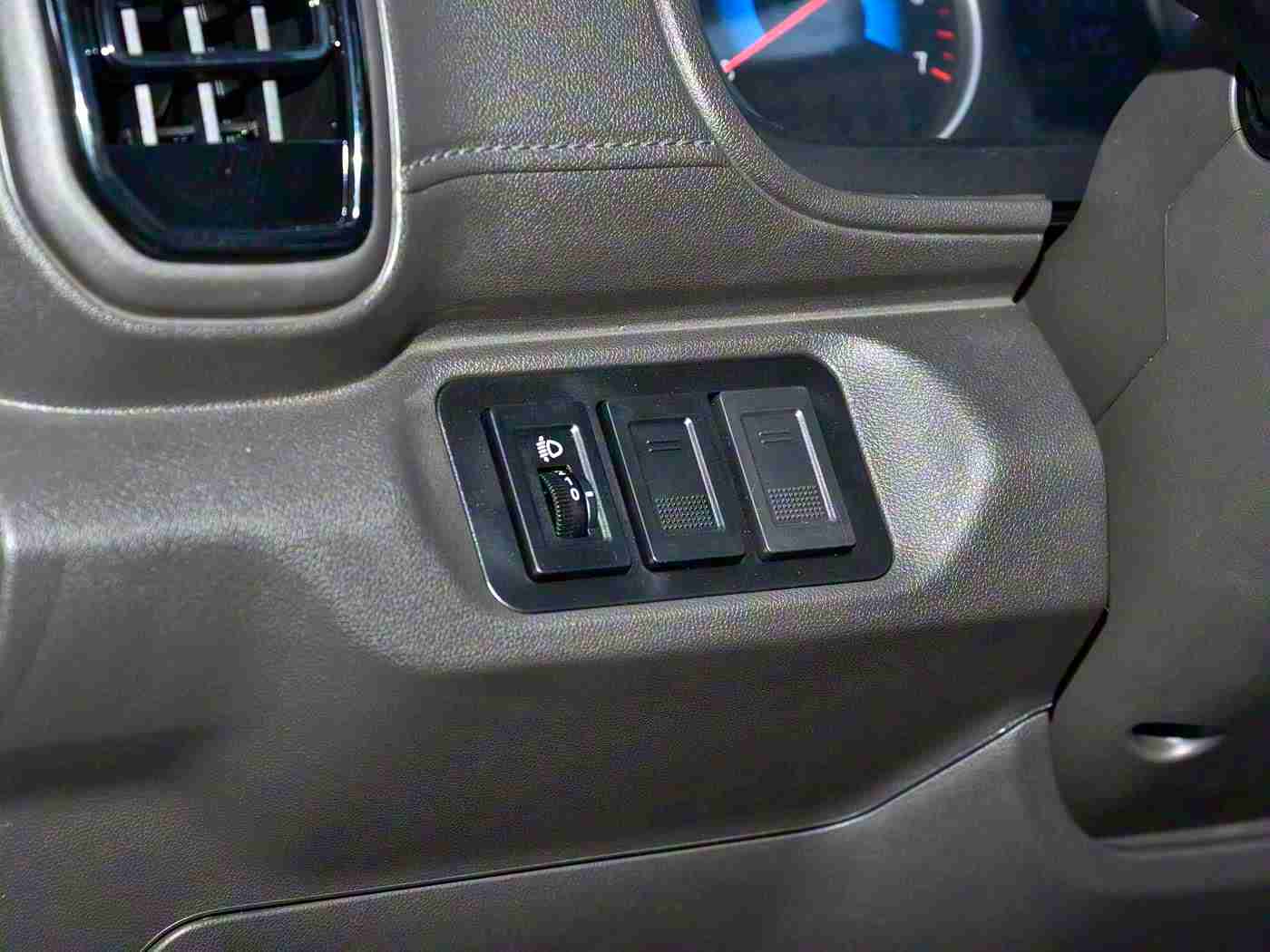 好 色 视 频TV：新能源焦点：好色概念车，造型前卫，性能卓越，环保智能出行新选择-1