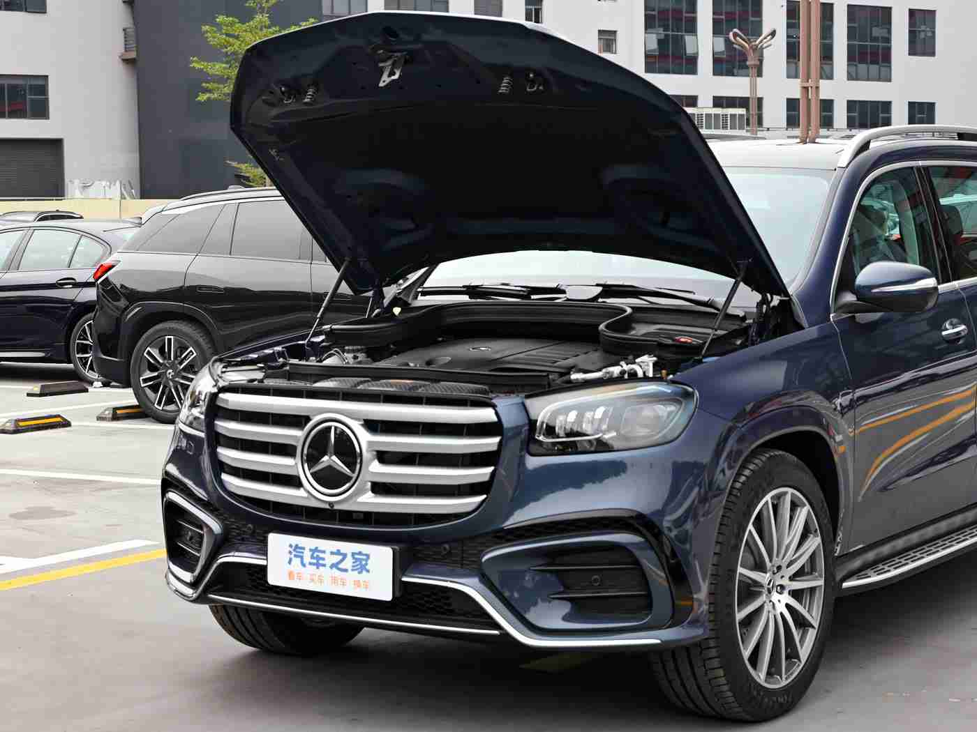 动漫内射：“独特动漫风，高性能概念车：未来市场新势力引领绿色出行潮流-3