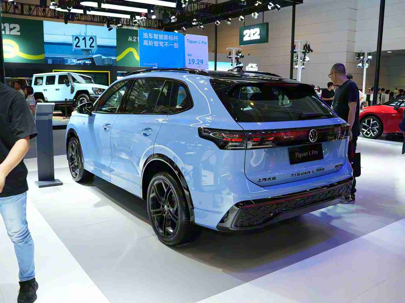 红桃38.47：探寻极致驾驶乐趣：红桃38.47豪华性能轿车引领高端市场新风尚-2