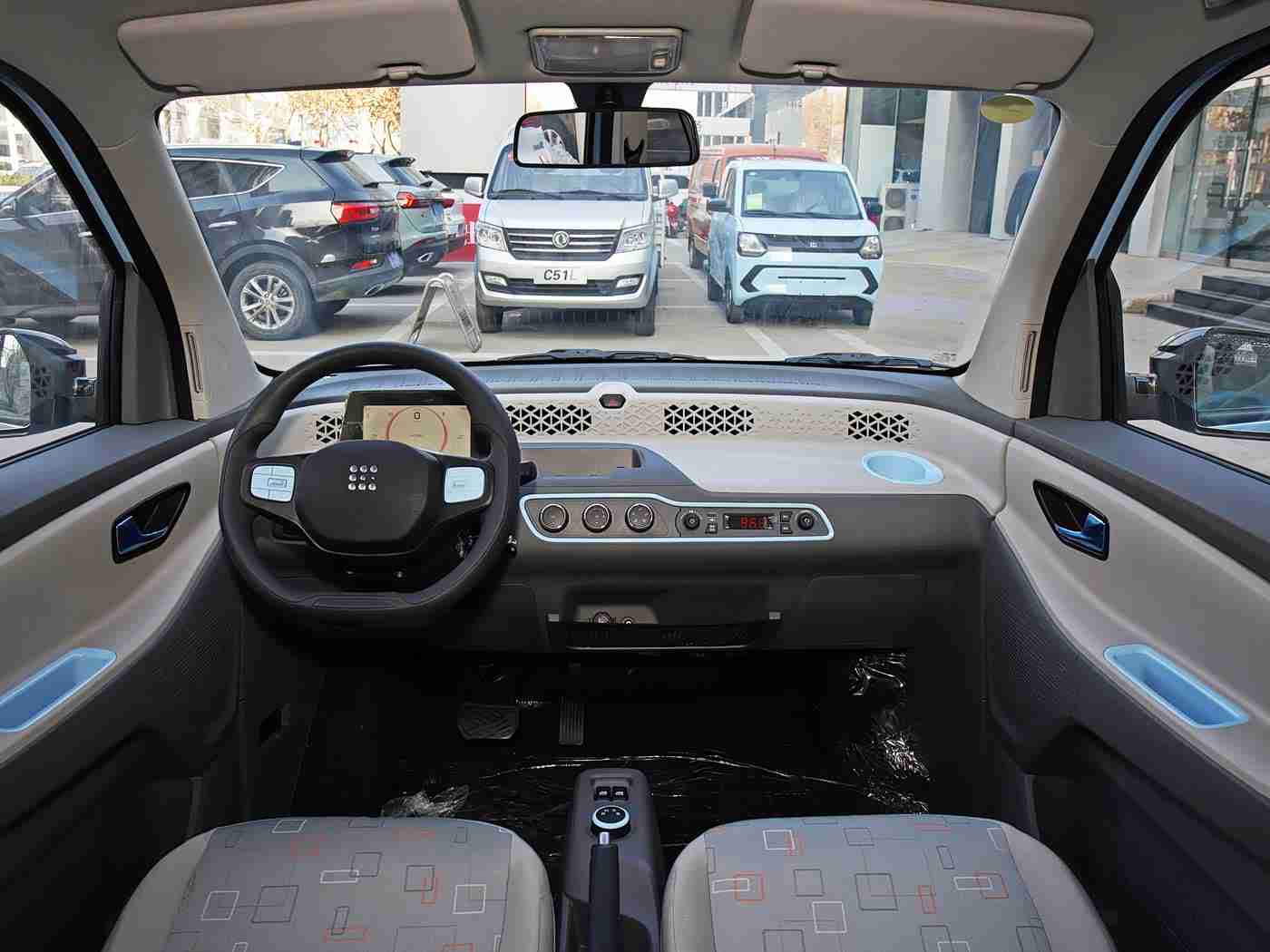 黄色软件3.0.3：智能驾驶新突破：全新系统助您轻松行车，安全无忧-2