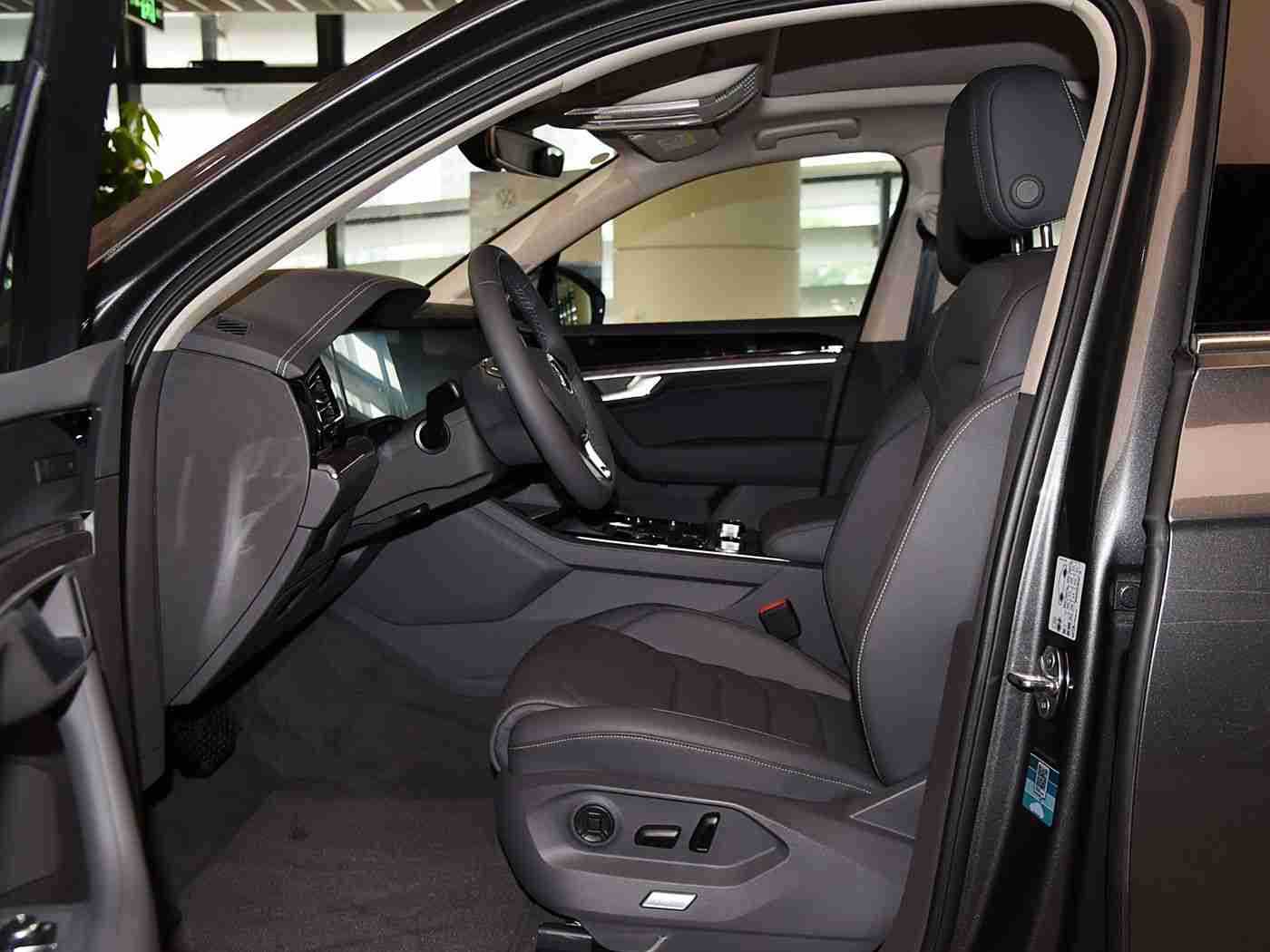 男人用机机桶女人：智能“机机桶”助力驾驶安全，男女共鸣共享便捷出行-3