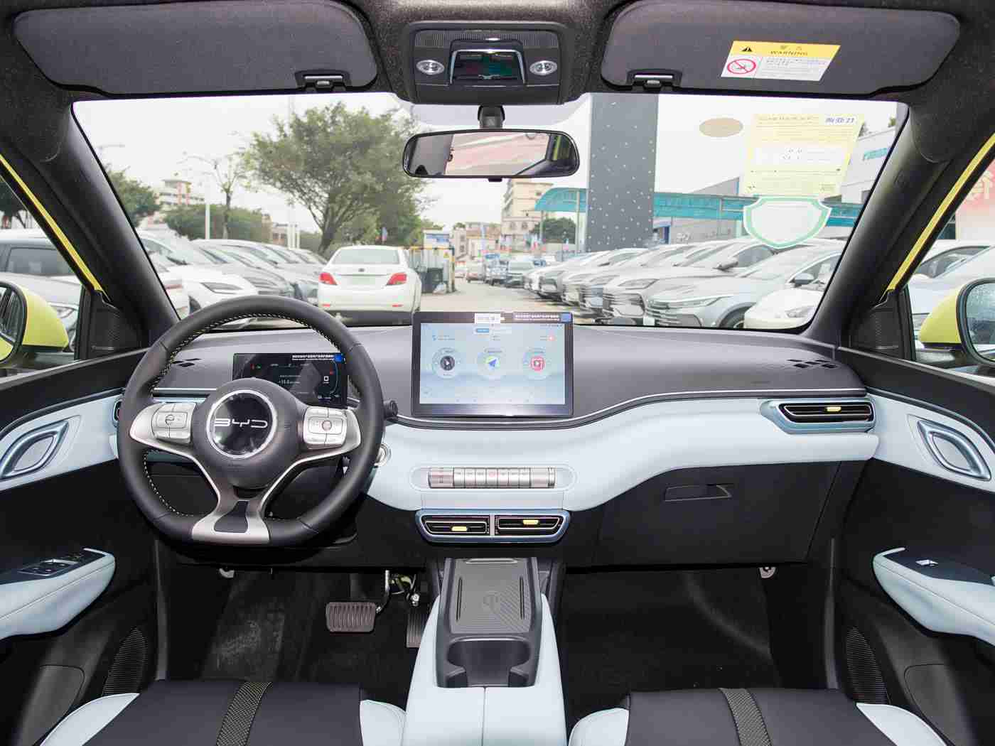 香蕉捅桃子：新能源汽车市场火爆，技术创新引领未来，产业链完善助力行业腾飞-1