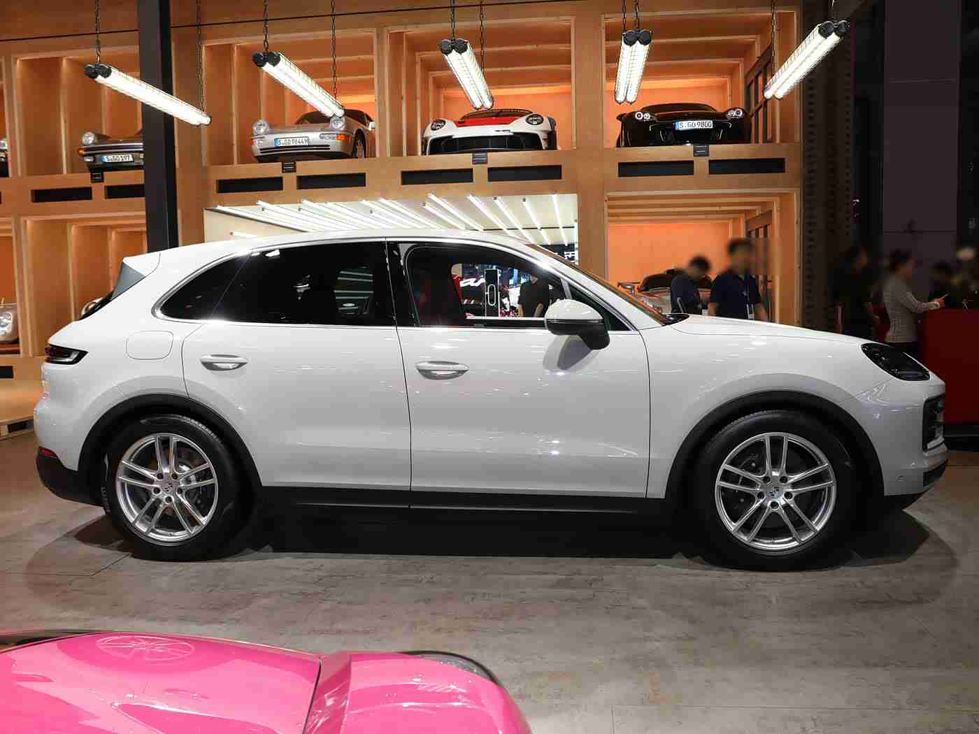 男生搞女生软件:智能定制,安全出行,驾驶新境界-1