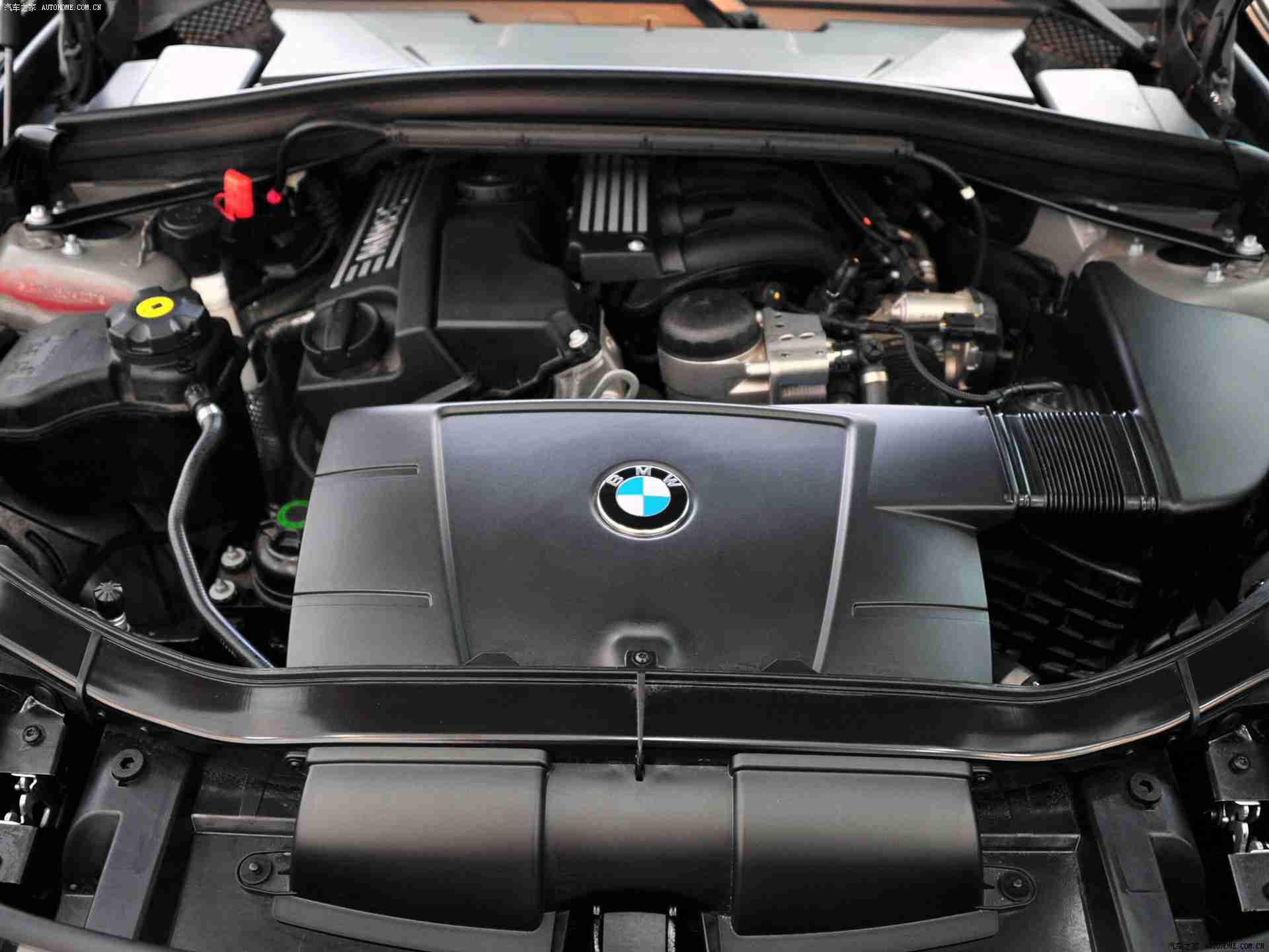 爱情岛亚洲论坛自拍品质线路：品质卓越，性能领先，自拍潮流新宠：揭秘引领行业新潮流的汽车新品-2