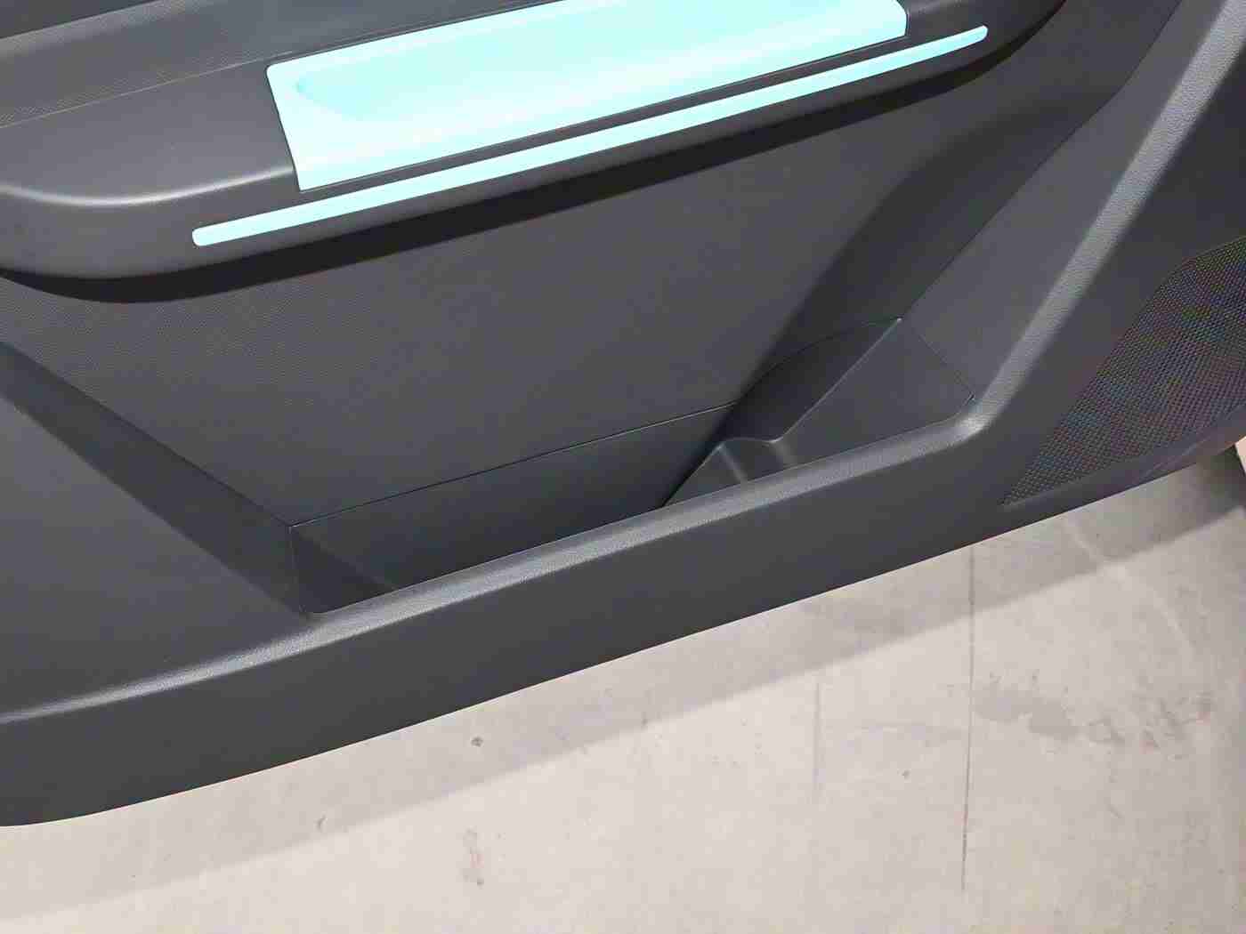 黄网站下载3.0.3免费下载安装大全：汽车软件新宠：“黄网站下载3.0.3”免费安装，车主福利大升级-1