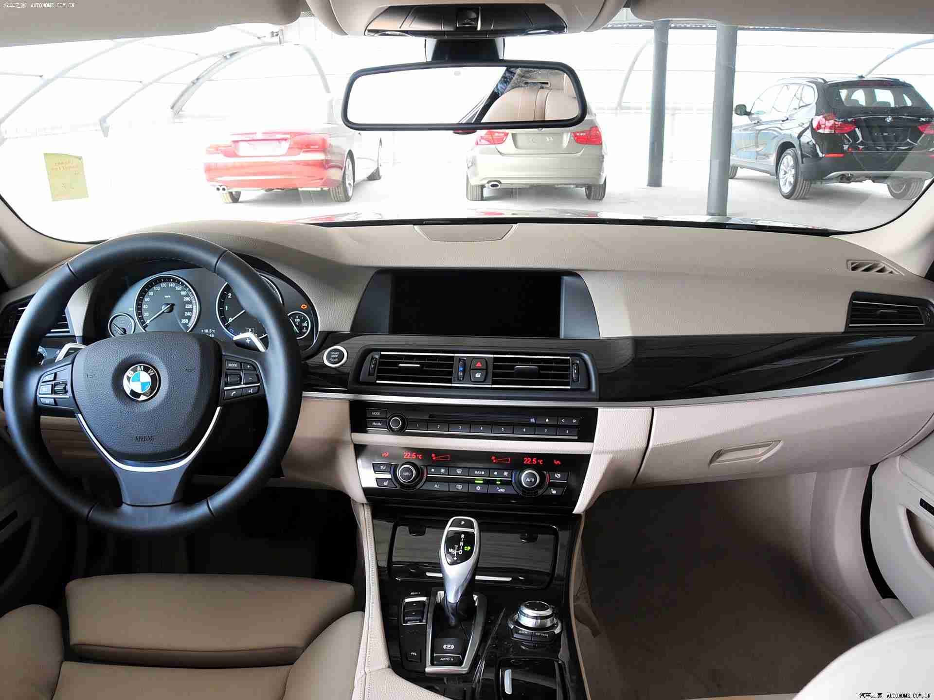 天堂a√中文8：简约天使翼，驰骋未来驾趣-1