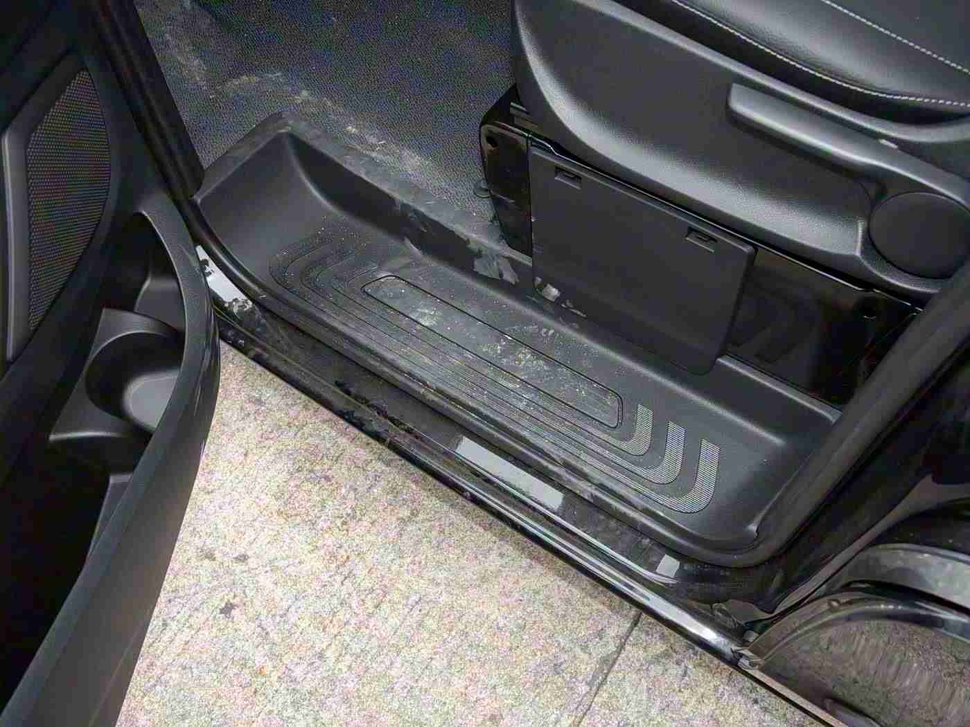 女人和公豬内谢：全新SUV设计独特，性能卓越，智能科技护航，市场前景备受期待-4