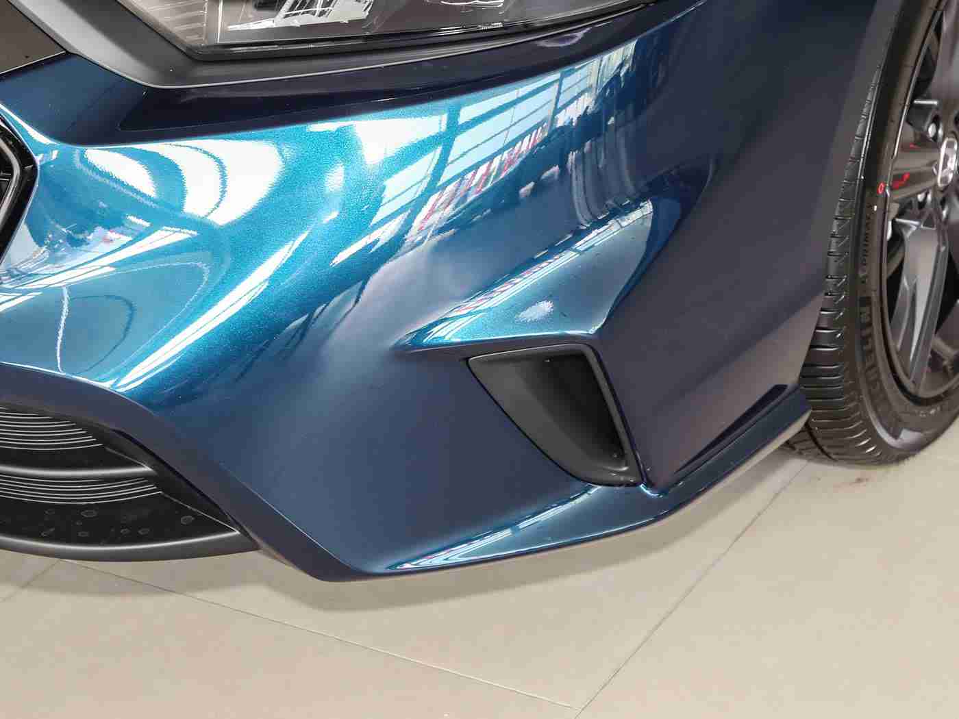 黄色软件下载3.3.0：“AI赋能，驾驶新体验：智能辅助系统引领汽车行业变革，安全便捷未来已来”-2