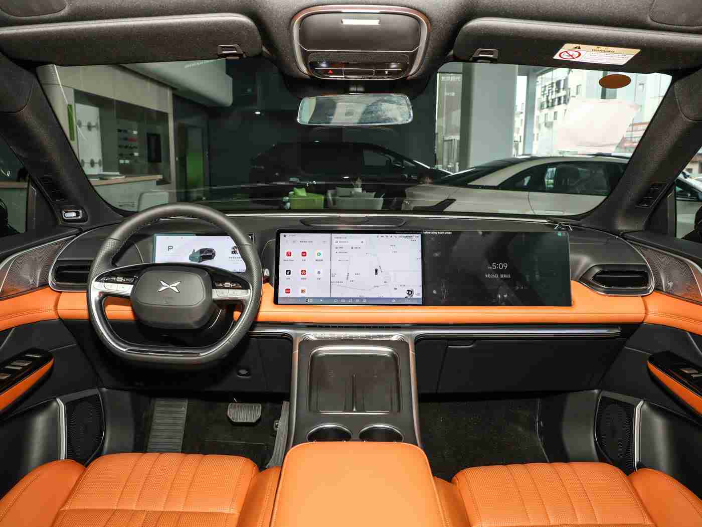 麻豆人妻：引领潮流！麻豆人妻车型惊艳上市，时尚外观性能卓越，年轻家庭首选新宠-1