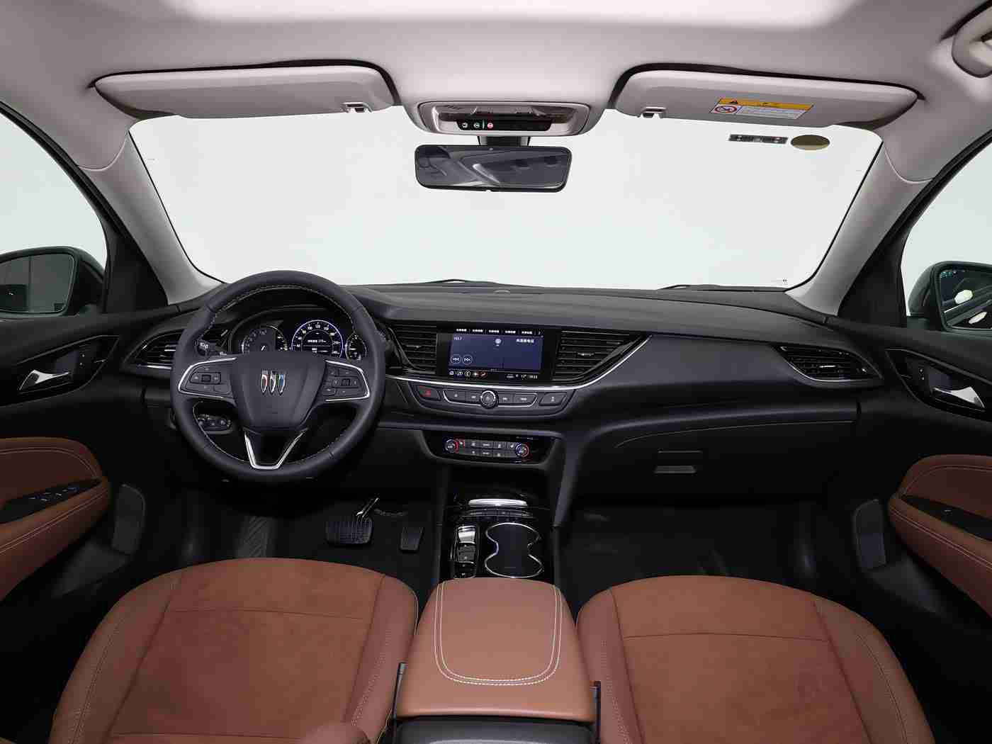 被巨大黑人整得翻白眼：“400马力狂飙，600N·m扭矩震撼！全新高性能SUV街头瞩目，驾驭快感无与伦比！”-1