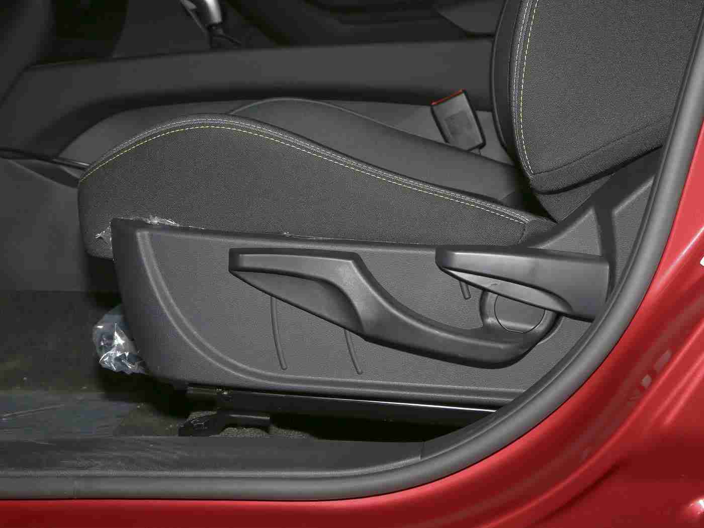 17c.com黑料吃瓜：汽车行业透明度争议：17c.com事件引发行业反思，保障消费者权益刻不容缓-2