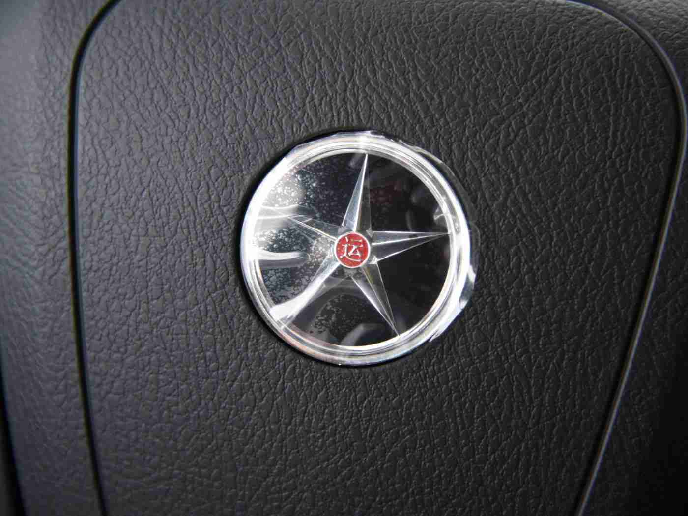 女生裸体软件：汽车行业新风向：独特“裸体软件”辅助系统引领智能驾驶潮流-3