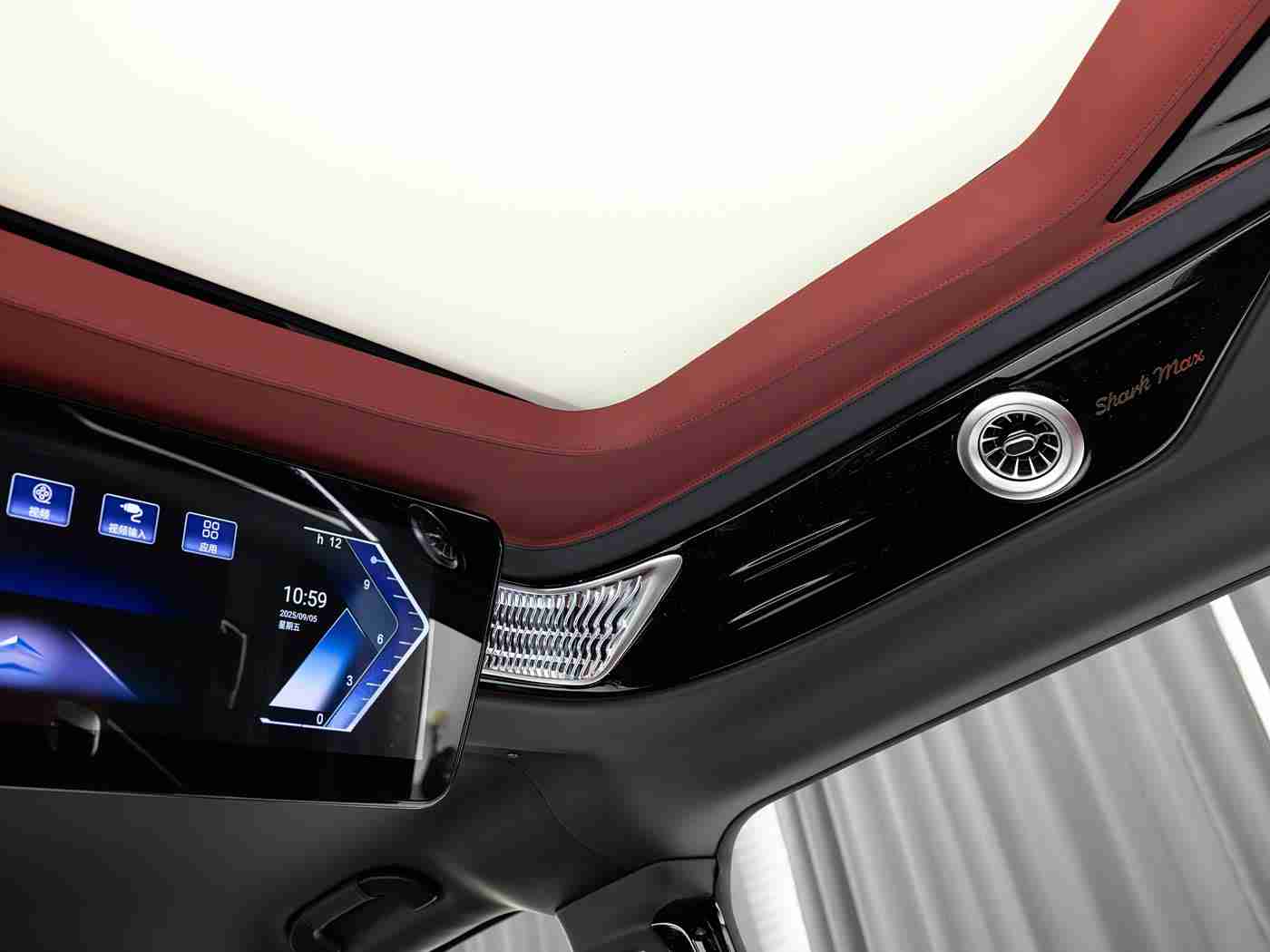 黄色软件大全3.0.3：智能护航，全景驾驭，科技新篇-1