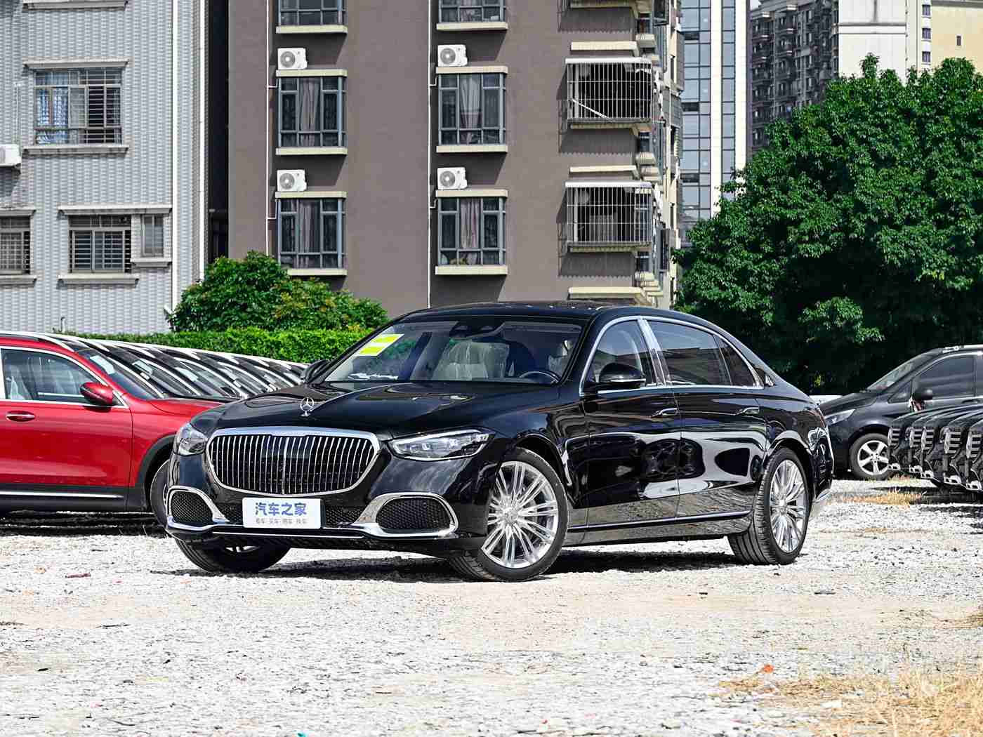 老师用丝袜脚帮我脚交：“丝袜脚交互设计引领潮流，全新概念车颠覆驾驶体验，绿色高效动力诠释未来出行”-1