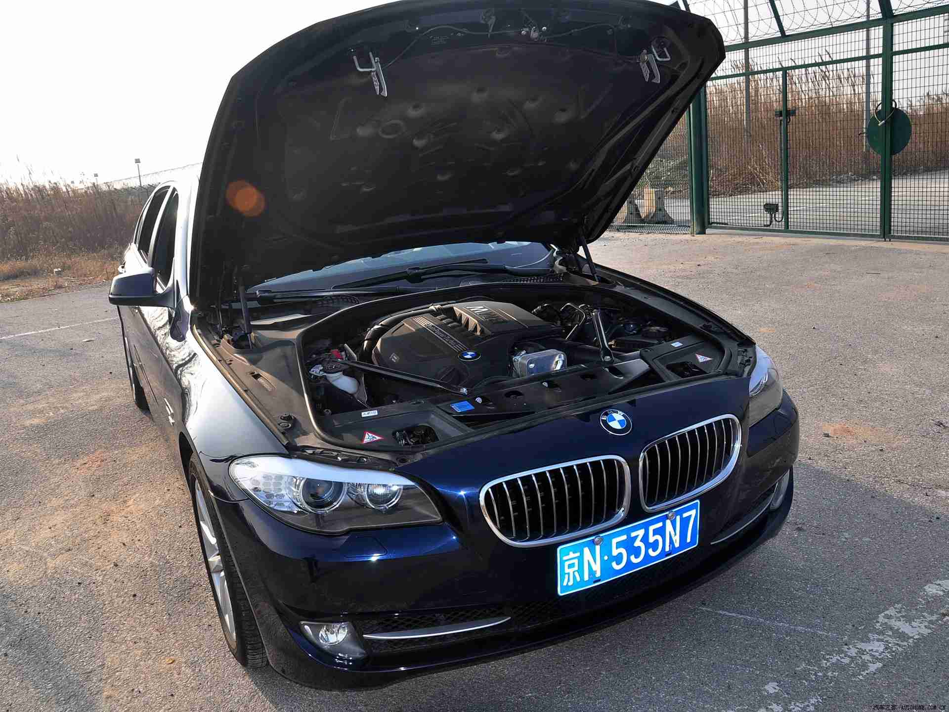 黄色软件破解:智能守护,安全防线,破解无路,行车无忧-1