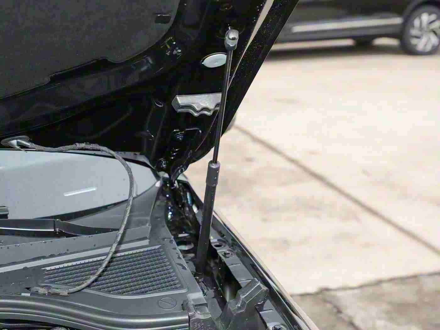 火影忍者18禁成人游戏：融合流行文化，惊艳亮相：火影元素概念车，科技动力引领驾驶新体验-1