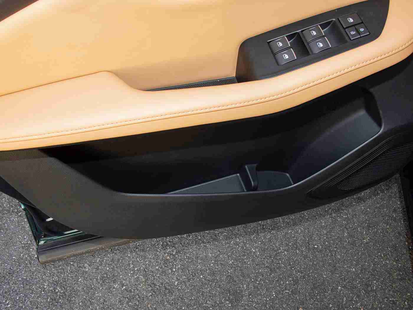 大尺度直播：汽车盛宴，创新直播揭秘品牌新科技，打造无忧购车新体验-2