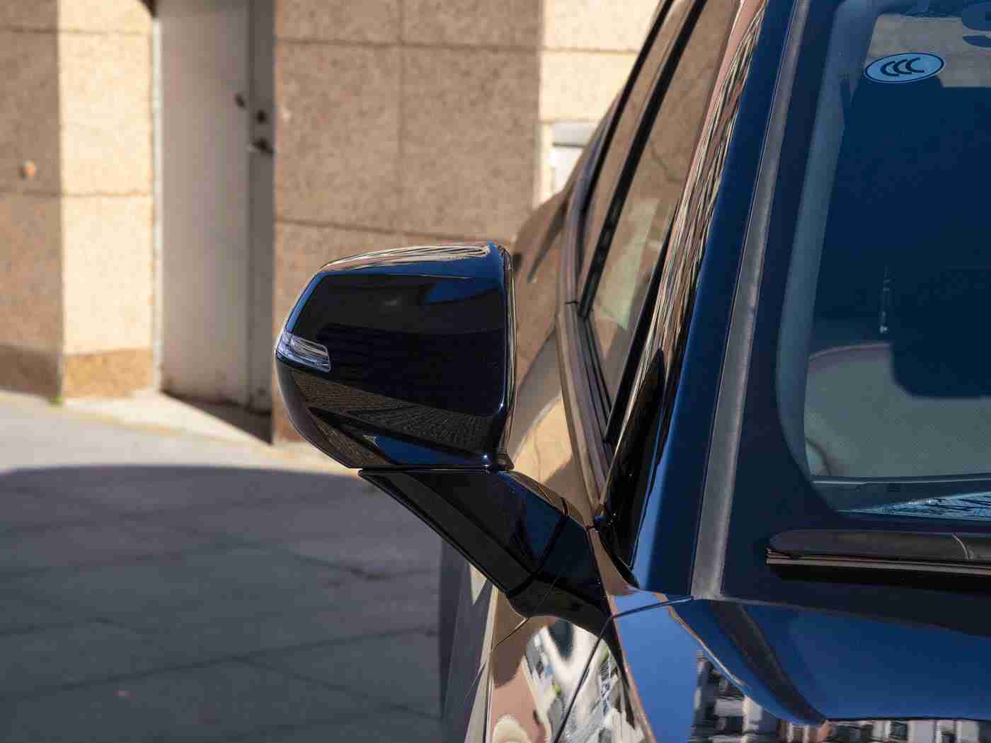 男生搞女生的软件：智能护航，安全出行，科技守护汽车新纪元-3