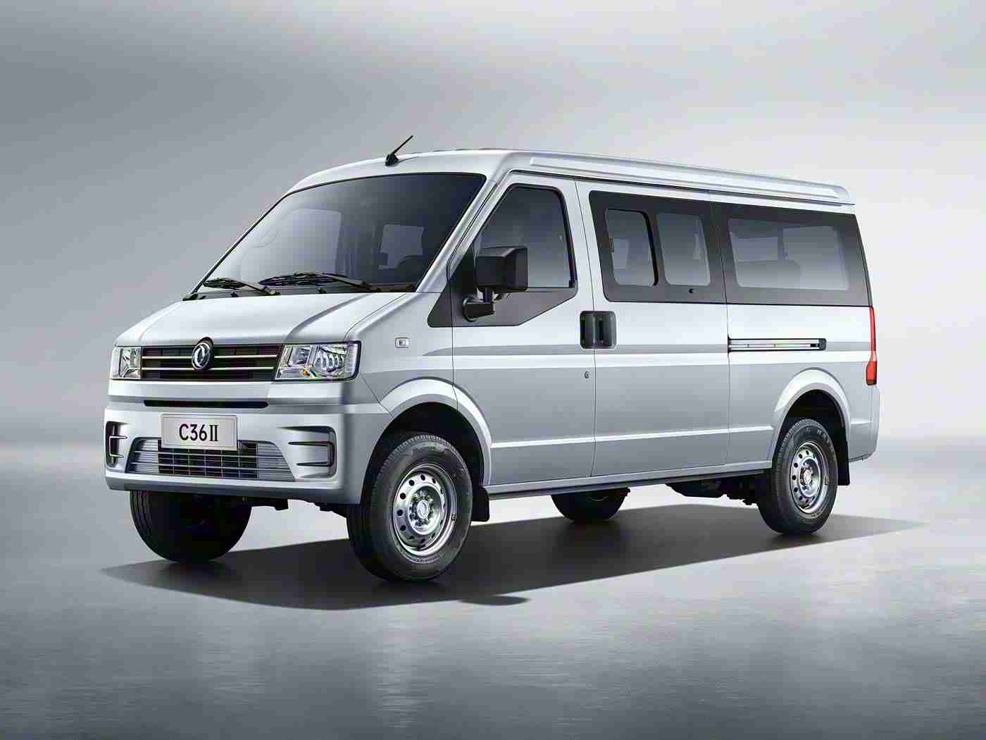 摸胸软件：智能语音助手，引领未来出行新风尚-1