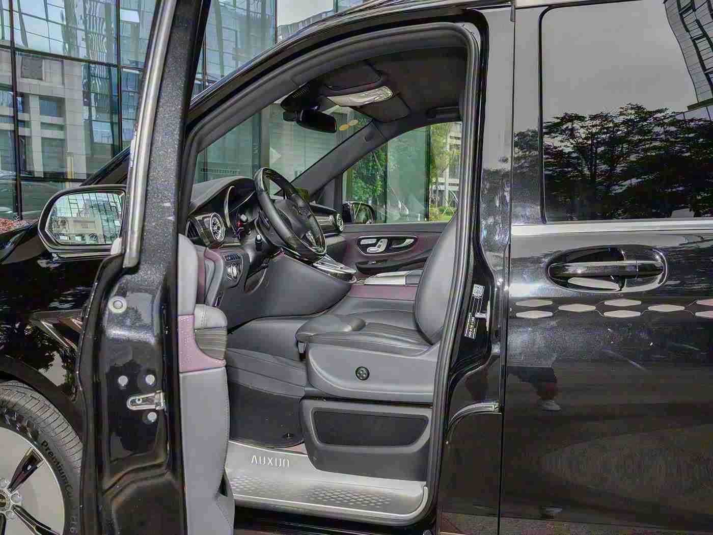 3.0.3免费oppo版破解装扮：汽车个性化新纪元：创新技术让爱车焕然一新，打造专属风格-4